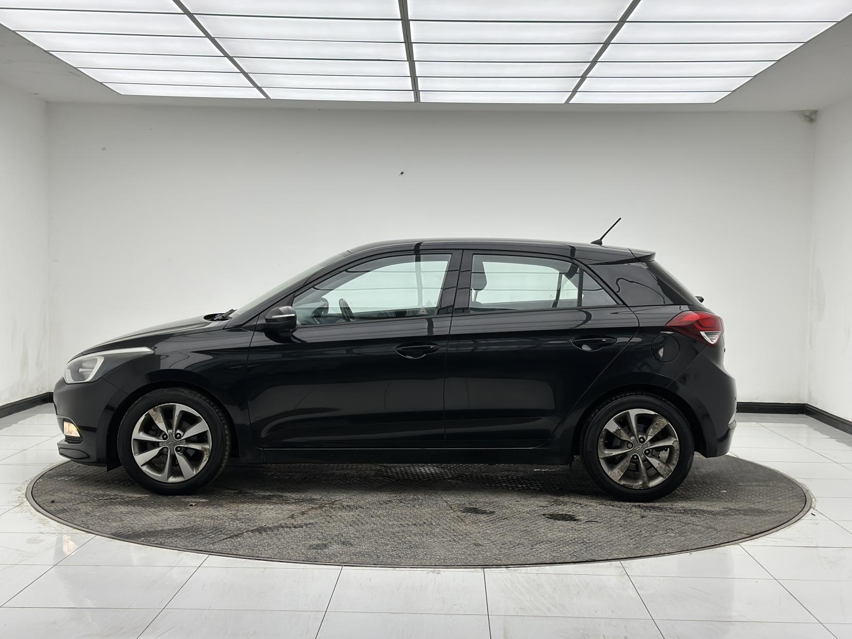 Hyundai i20 1.2 Blue Drive SE Hatchback 5dr Petrol Manual Euro 6 (s/s) (84 ps)