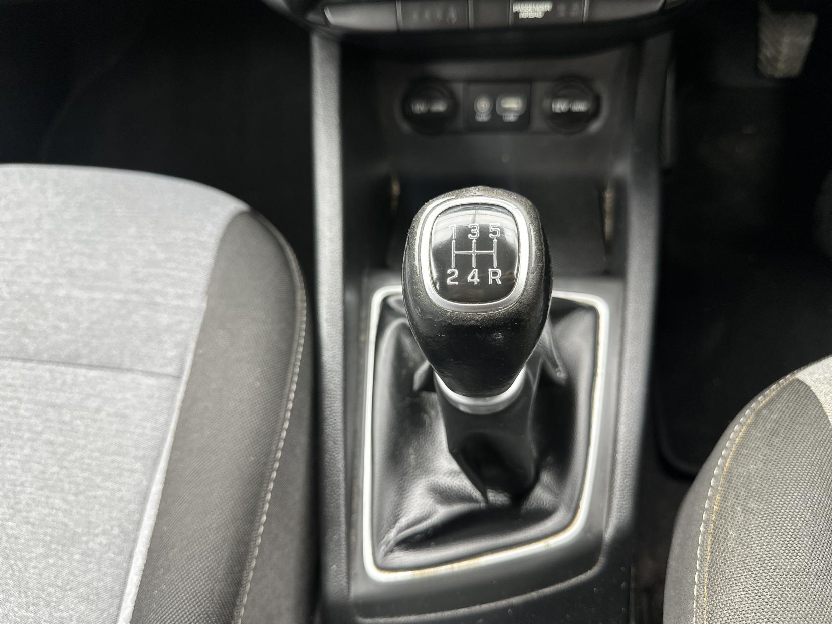 Hyundai i20 1.2 Blue Drive SE Hatchback 5dr Petrol Manual Euro 6 (s/s) (84 ps)