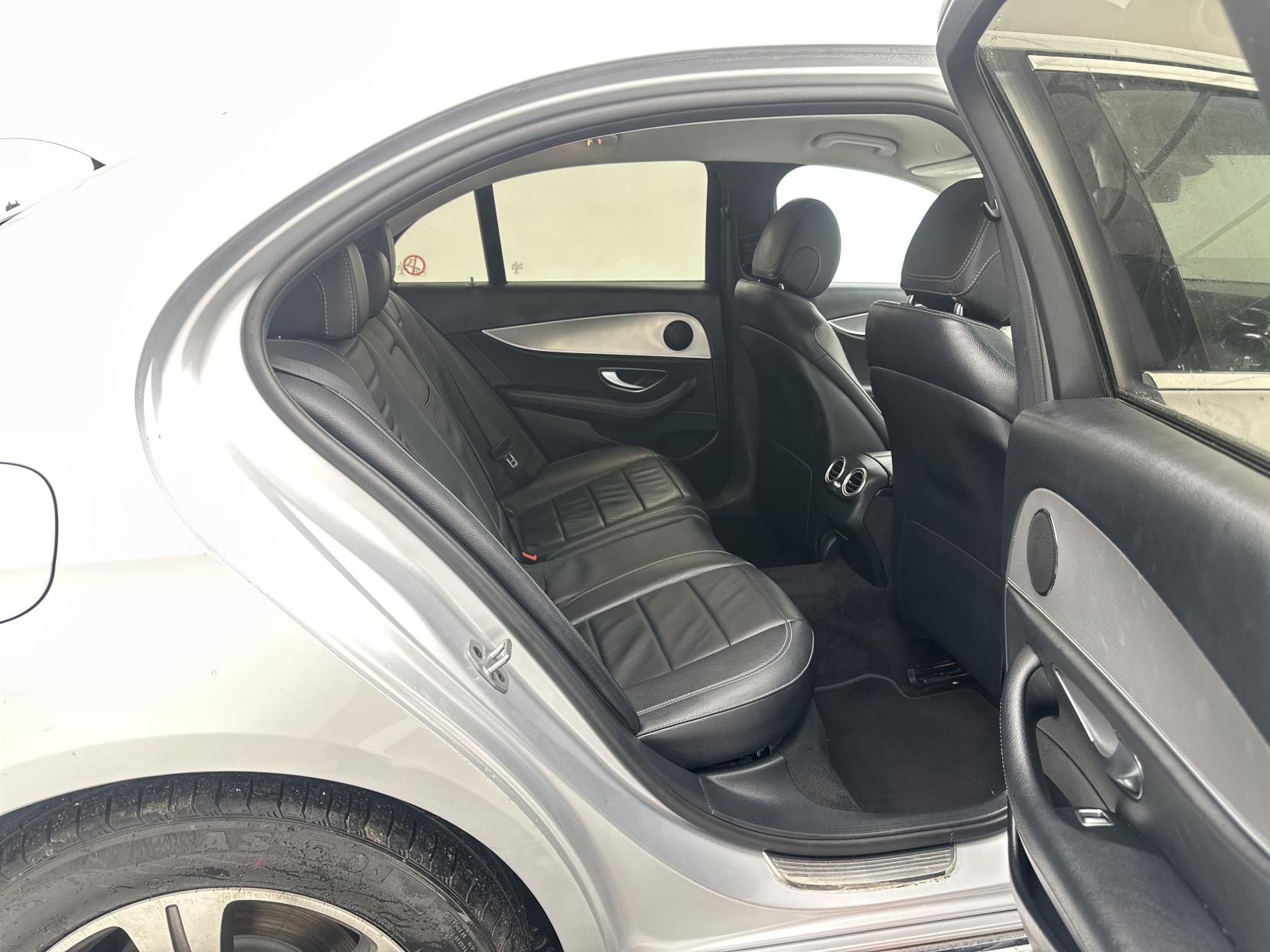 Mercedes-Benz E Class 2.0 E200d SE Saloon 4dr Diesel G-Tronic+ Euro 6 (s/s) (150 ps)