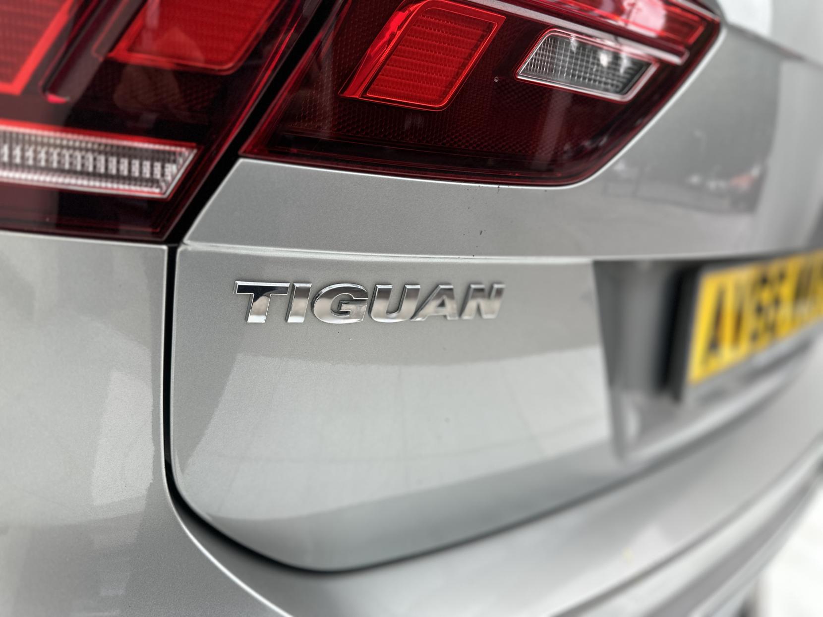 Volkswagen Tiguan 2.0 TDI BlueMotion Tech SE Navigation SUV 5dr Diesel DSG 4Motion Euro 6 (s/s) (150 ps)