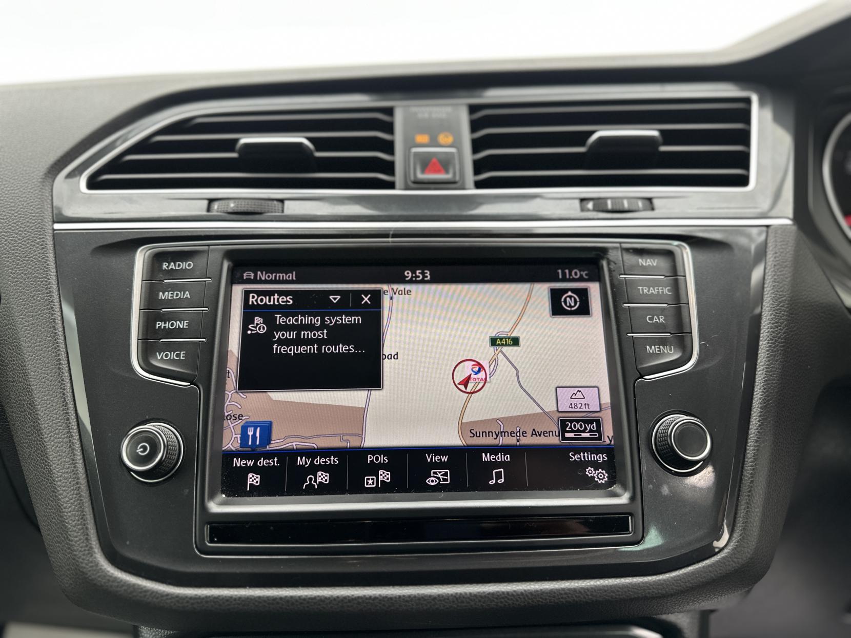 Volkswagen Tiguan 2.0 TDI BlueMotion Tech SE Navigation SUV 5dr Diesel DSG 4Motion Euro 6 (s/s) (150 ps)