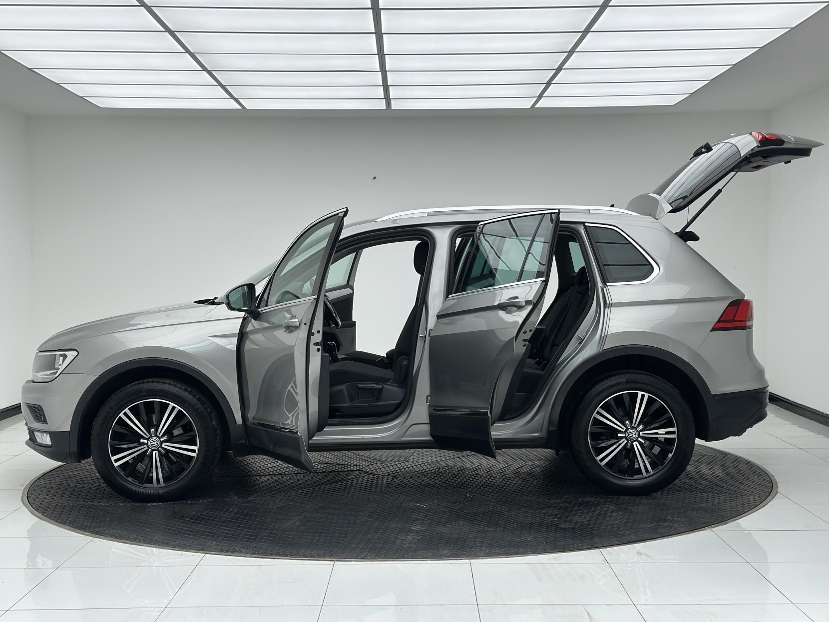 Volkswagen Tiguan 2.0 TDI BlueMotion Tech SE Navigation SUV 5dr Diesel DSG 4Motion Euro 6 (s/s) (150 ps)