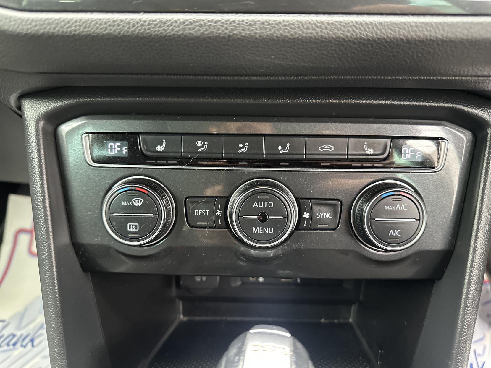 Volkswagen Tiguan 2.0 TDI BlueMotion Tech SE Navigation SUV 5dr Diesel DSG 4Motion Euro 6 (s/s) (150 ps)