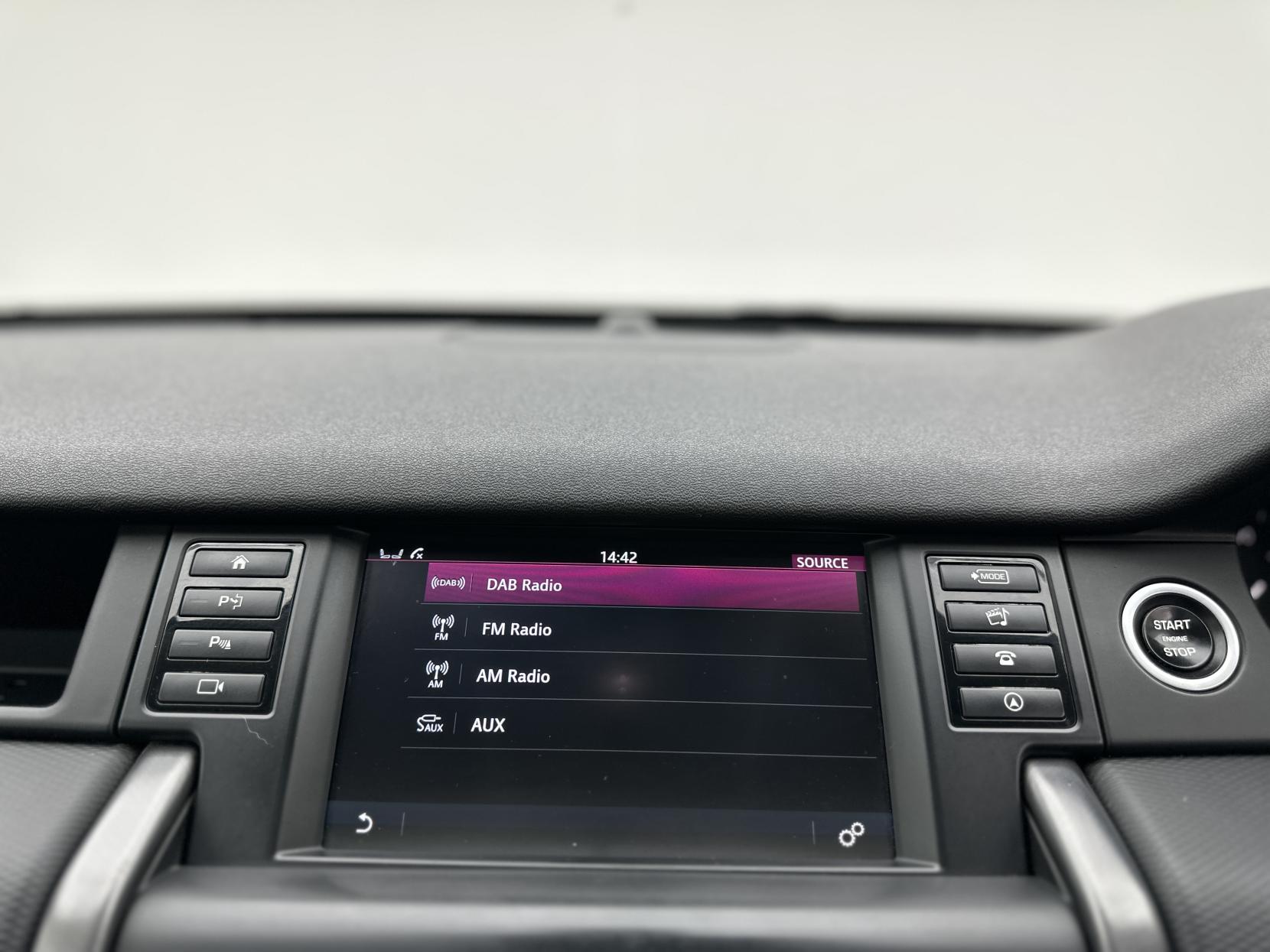 Land Rover Discovery Sport 2.0 TD4 HSE Dynamic Lux SUV 5dr Diesel Auto 4WD Euro 6 (s/s) (180 ps)