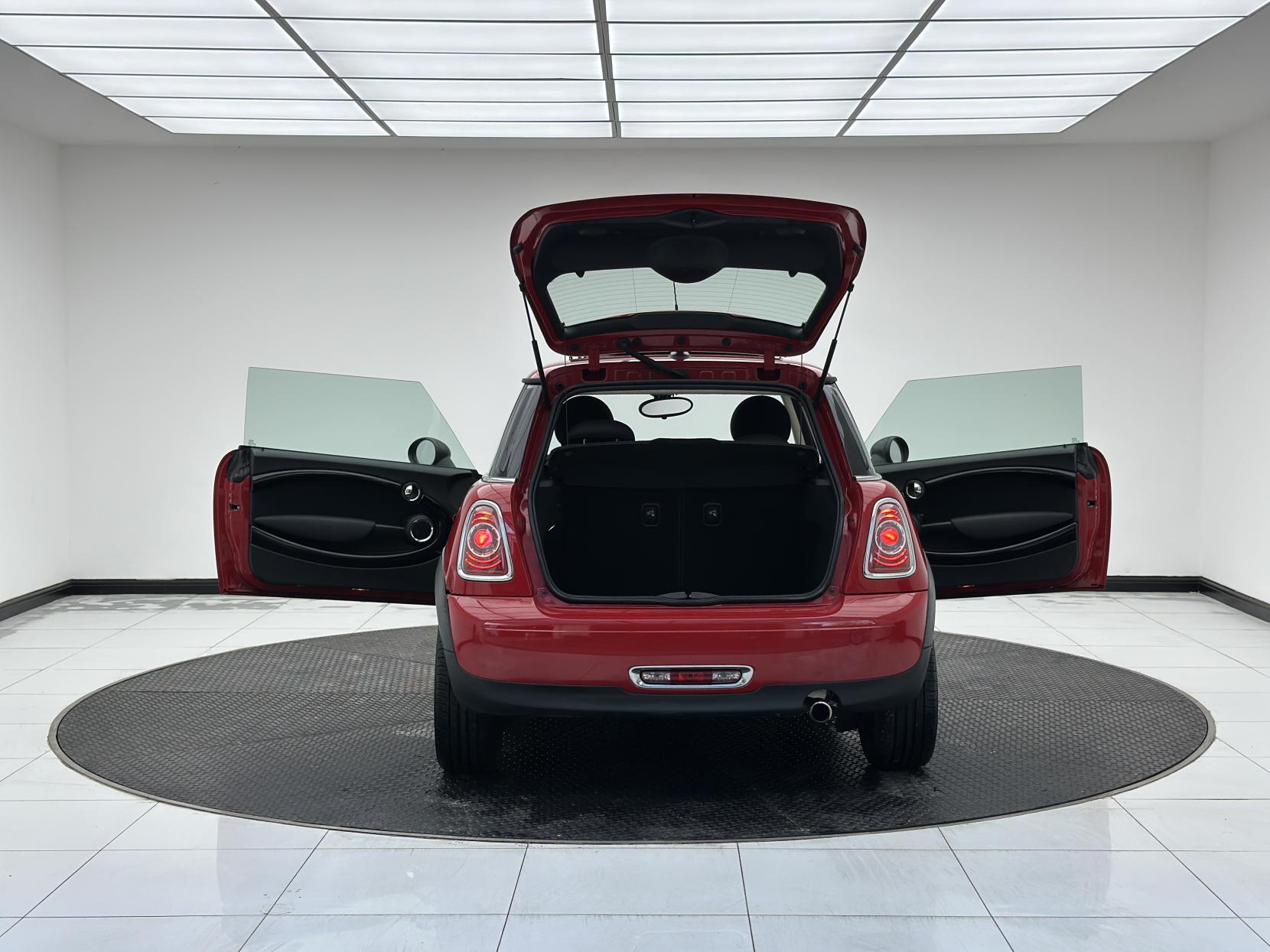 MINI Hatch 1.6 One Hatchback 3dr Petrol Manual Euro 5 (98 ps)