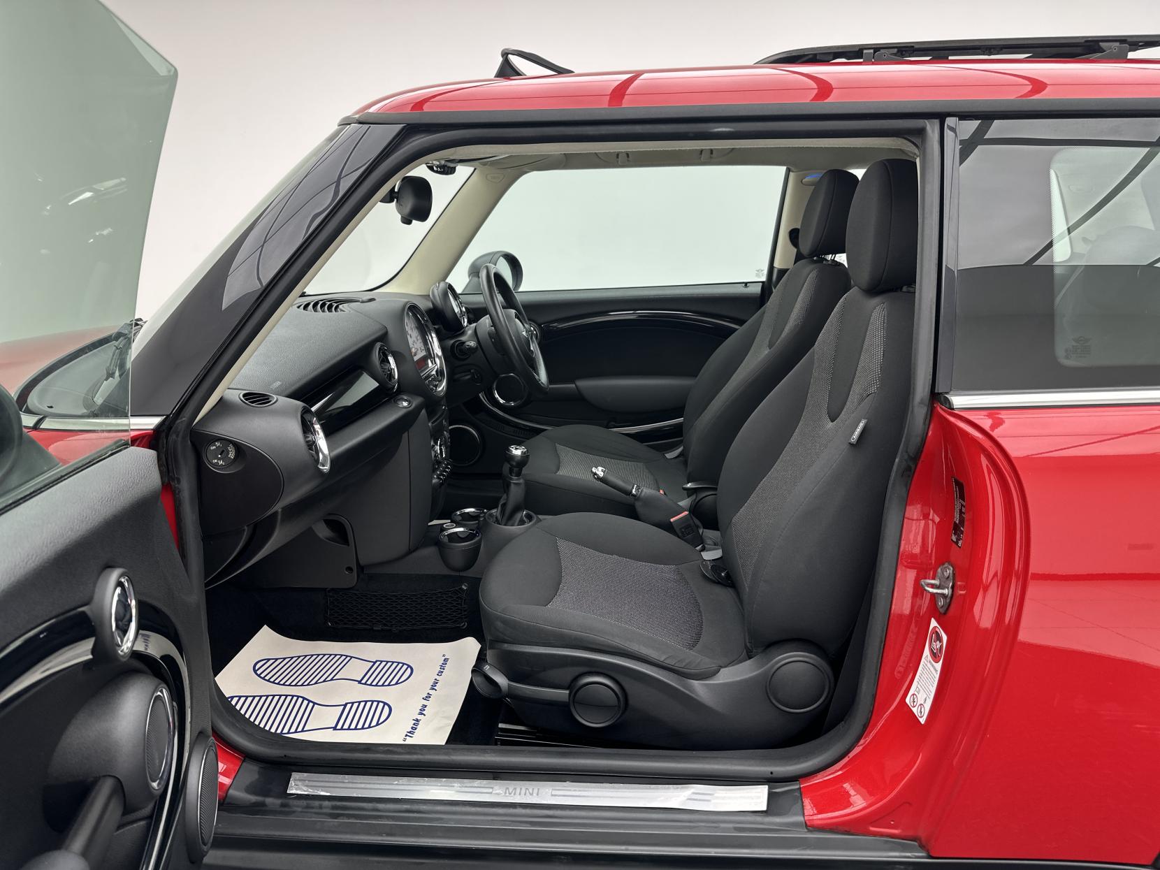 MINI Hatch 1.6 One Hatchback 3dr Petrol Manual Euro 5 (98 ps)