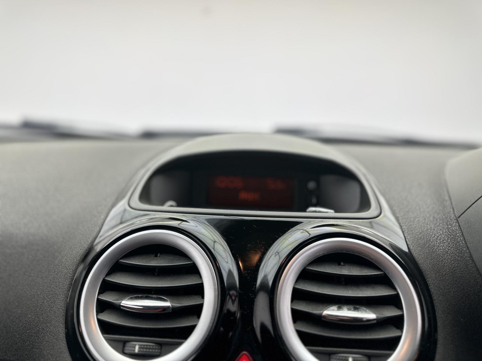 Vauxhall Corsa 1.4 16V SRi Hatchback 3dr Petrol Manual Euro 5 (100 ps)