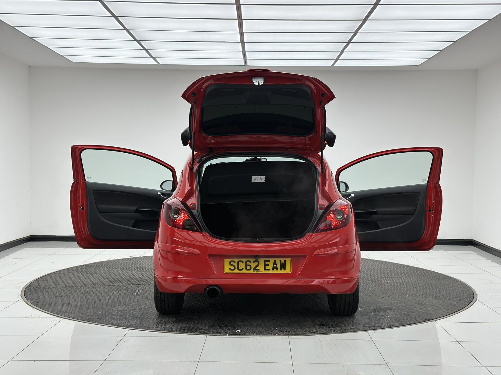 Vauxhall Corsa 1.4 16V SRi Hatchback 3dr Petrol Manual Euro 5 (100 ps)