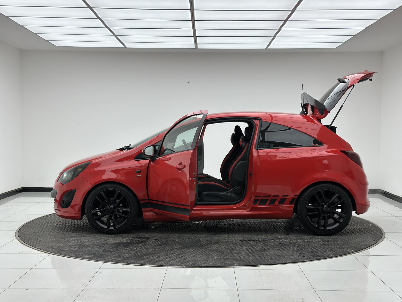 Vauxhall Corsa 1.4 16V SRi Hatchback 3dr Petrol Manual Euro 5 (100 ps)