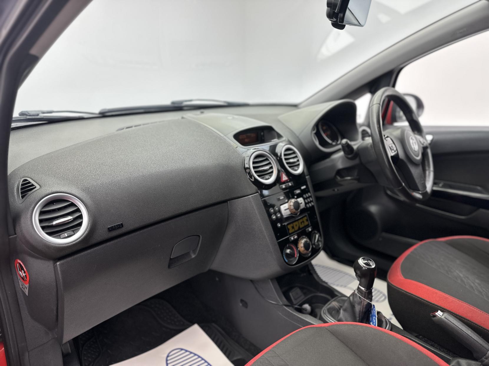 Vauxhall Corsa 1.4 16V SRi Hatchback 3dr Petrol Manual Euro 5 (100 ps)