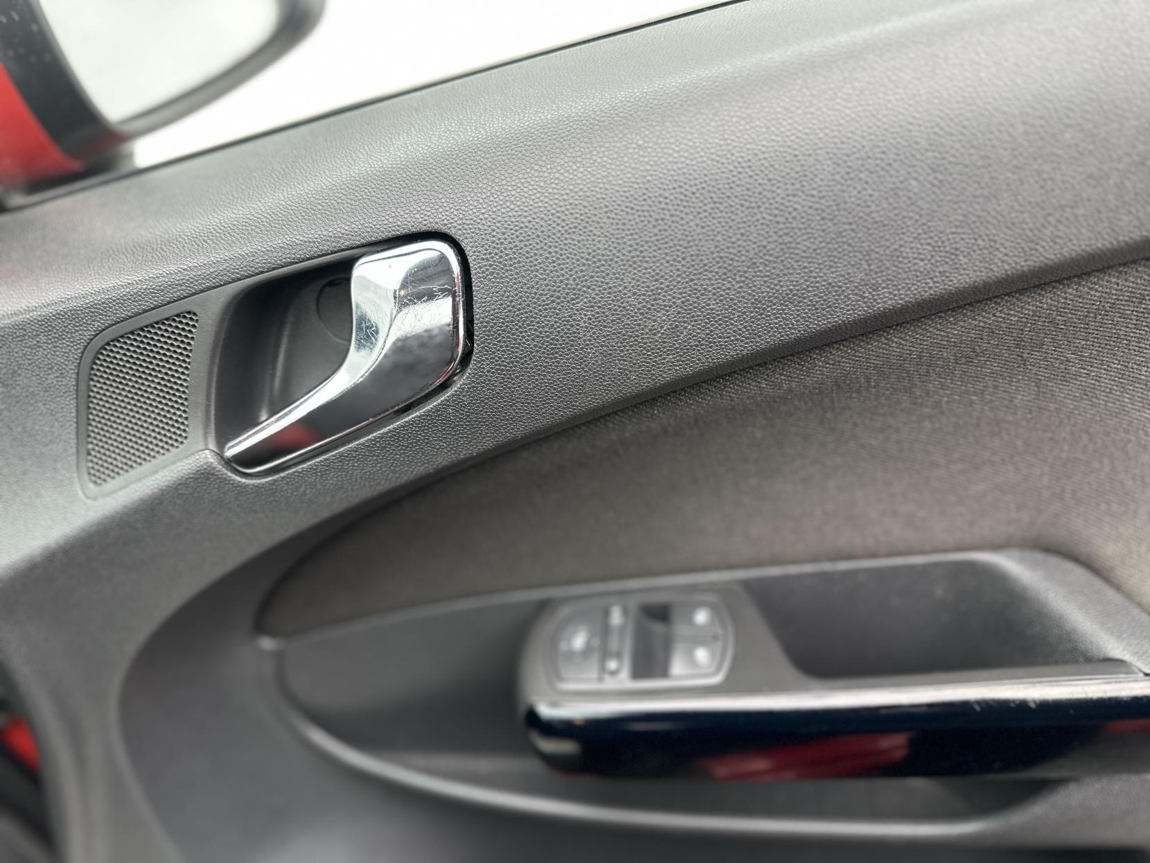 Vauxhall Corsa 1.4 16V SRi Hatchback 3dr Petrol Manual Euro 5 (100 ps)