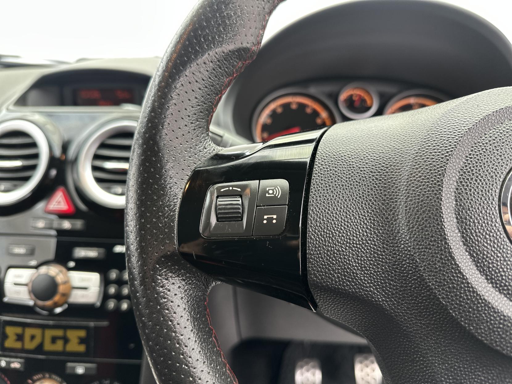 Vauxhall Corsa 1.4 16V SRi Hatchback 3dr Petrol Manual Euro 5 (100 ps)