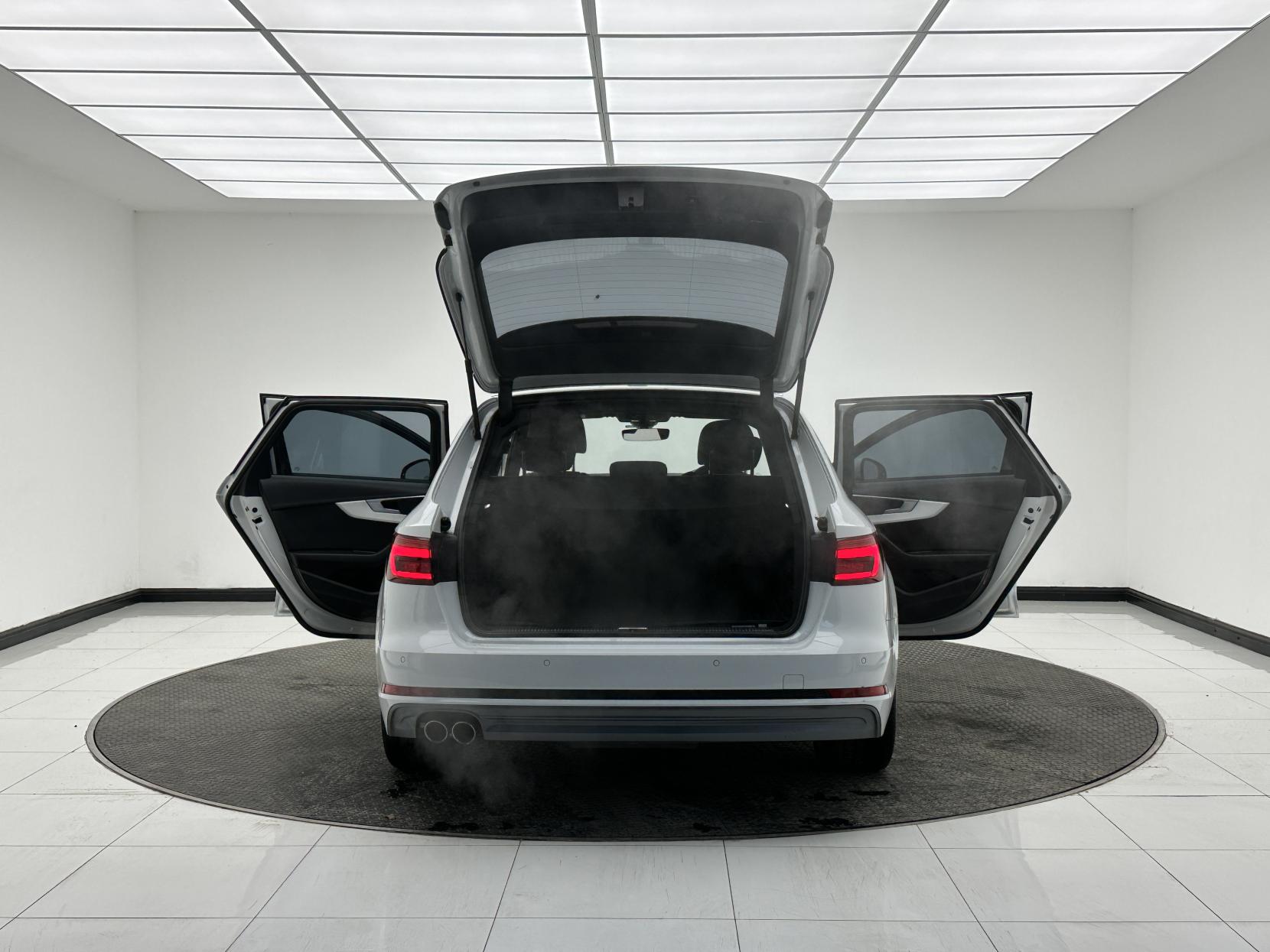 Audi A4 Avant 2.0 TDI ultra S line Estate 5dr Diesel S Tronic Euro 6 (s/s) (190 ps)