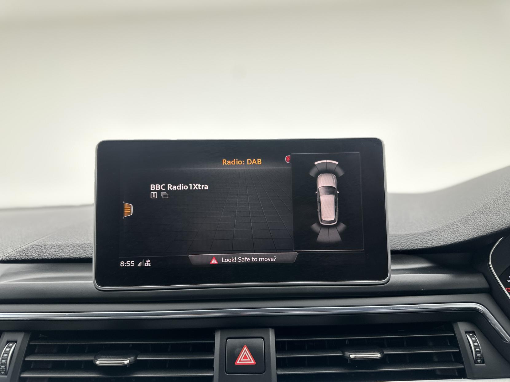 Audi A4 Avant 2.0 TDI ultra S line Estate 5dr Diesel S Tronic Euro 6 (s/s) (190 ps)