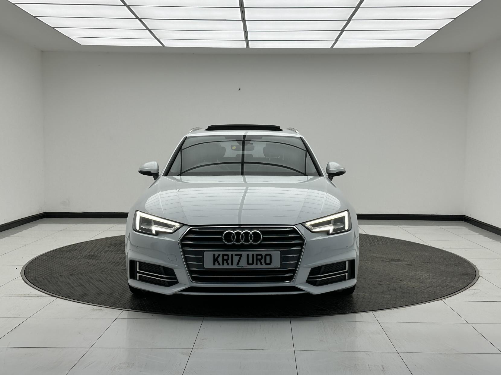 Audi A4 Avant 2.0 TDI ultra S line Estate 5dr Diesel S Tronic Euro 6 (s/s) (190 ps)