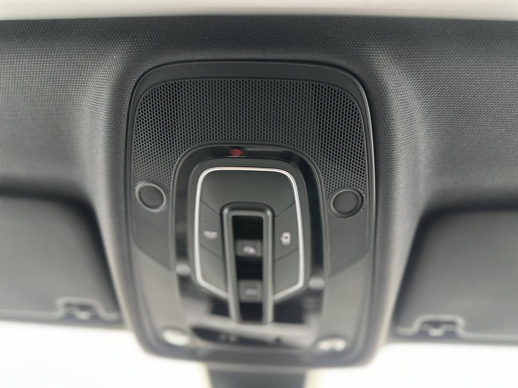 Audi A4 Avant 2.0 TDI ultra S line Estate 5dr Diesel S Tronic Euro 6 (s/s) (190 ps)