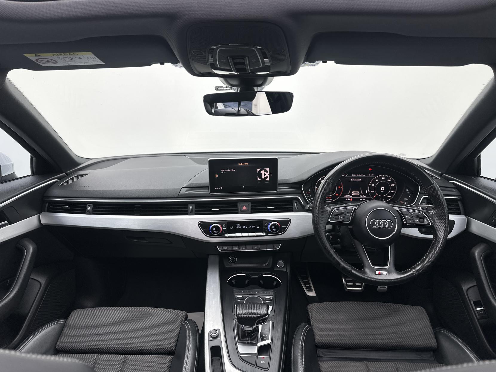 Audi A4 Avant 2.0 TDI ultra S line Estate 5dr Diesel S Tronic Euro 6 (s/s) (190 ps)