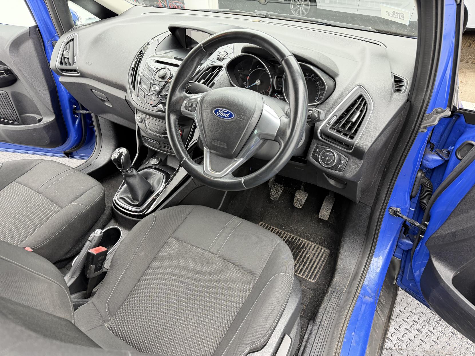 Ford B-Max 1.0T EcoBoost Zetec MPV 5dr Petrol Manual Euro 5 (100 ps)