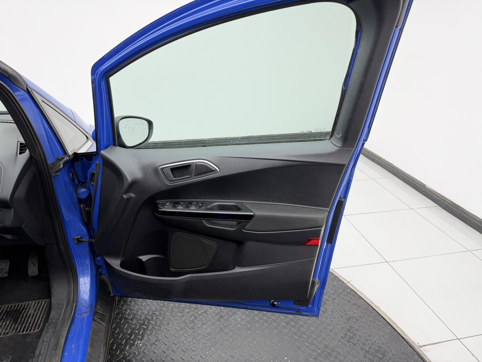 Ford B-Max 1.0T EcoBoost Zetec MPV 5dr Petrol Manual Euro 5 (100 ps)