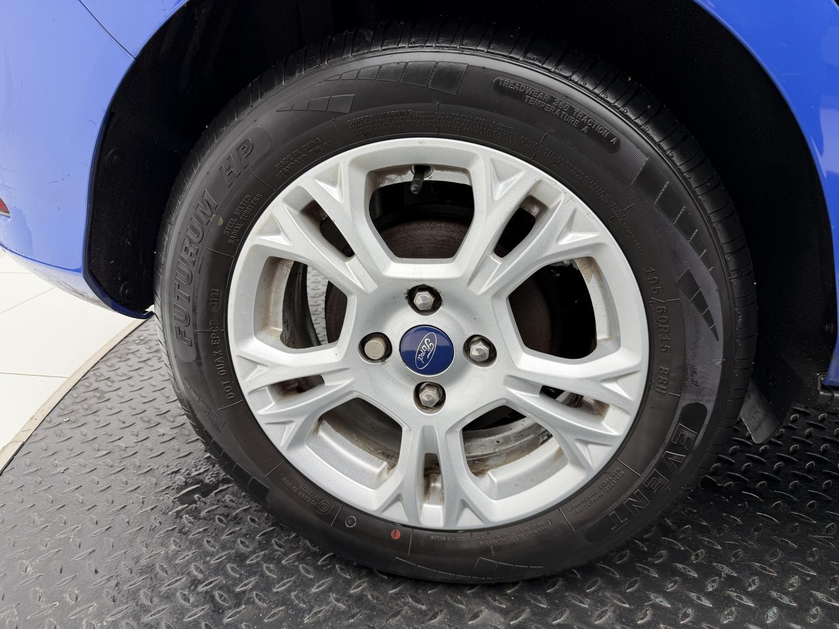 Ford B-Max 1.0T EcoBoost Zetec MPV 5dr Petrol Manual Euro 5 (100 ps)