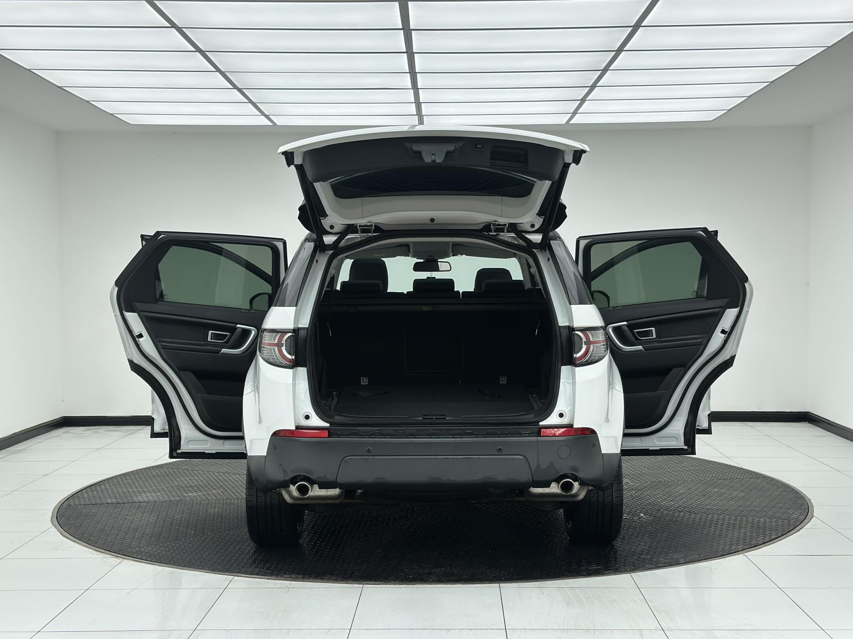 Land Rover Discovery Sport 2.0 TD4 HSE Luxury SUV 5dr Diesel Auto 4WD Euro 6 (s/s) (180 ps)
