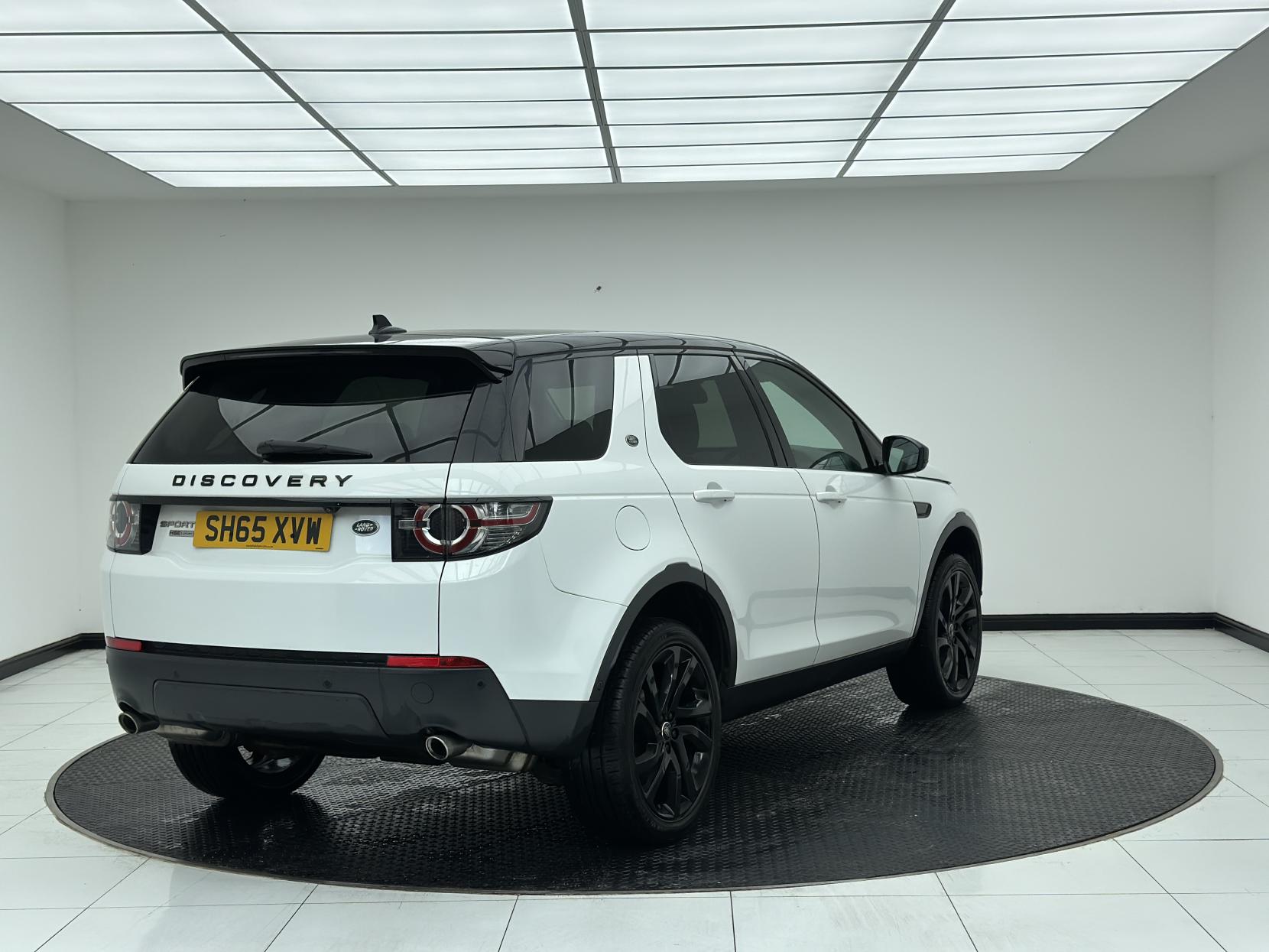 Land Rover Discovery Sport 2.0 TD4 HSE Luxury SUV 5dr Diesel Auto 4WD Euro 6 (s/s) (180 ps)