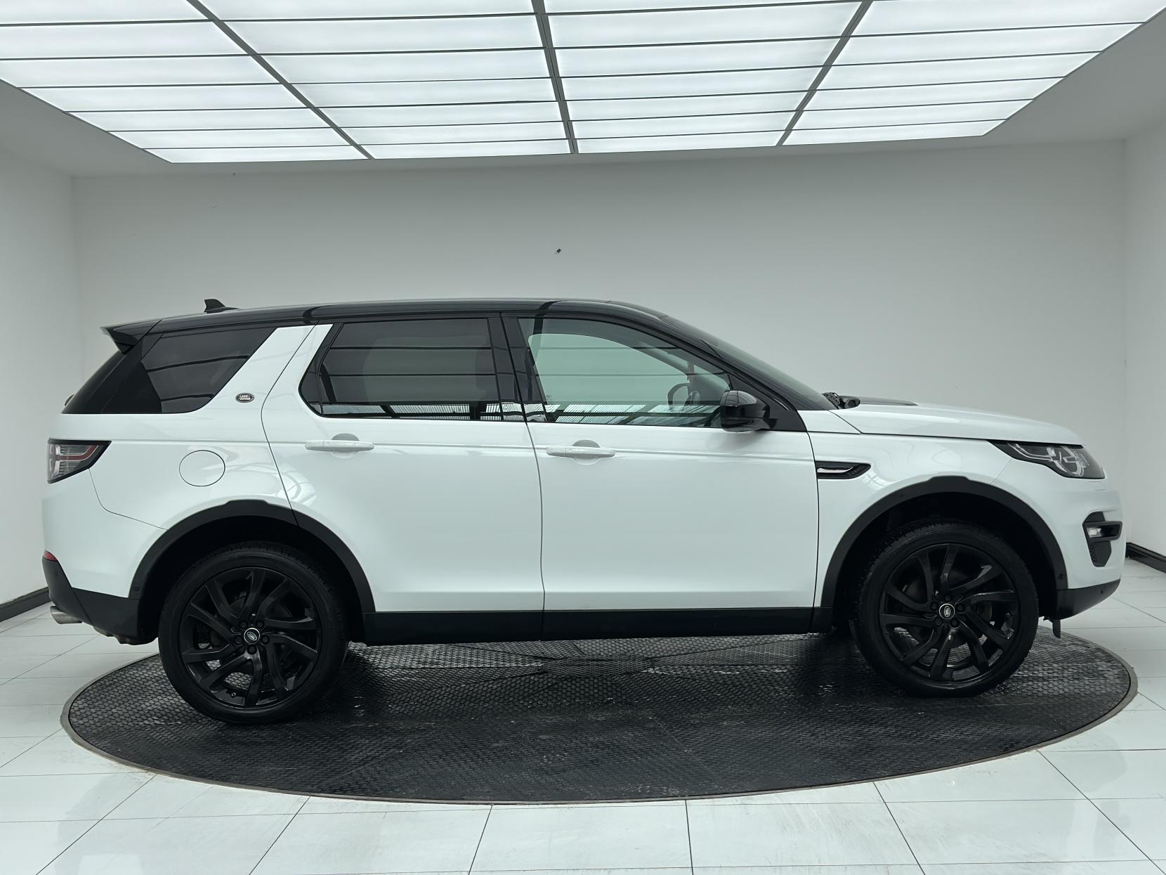 Land Rover Discovery Sport 2.0 TD4 HSE Luxury SUV 5dr Diesel Auto 4WD Euro 6 (s/s) (180 ps)