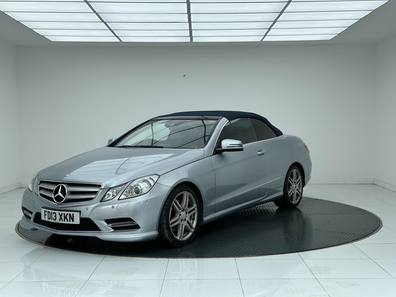 Mercedes-Benz E Class 1.8 E200 BlueEfficiency Sport Cabriolet 2dr Petrol G-Tronic+ Euro 5 (s/s) (184 ps)