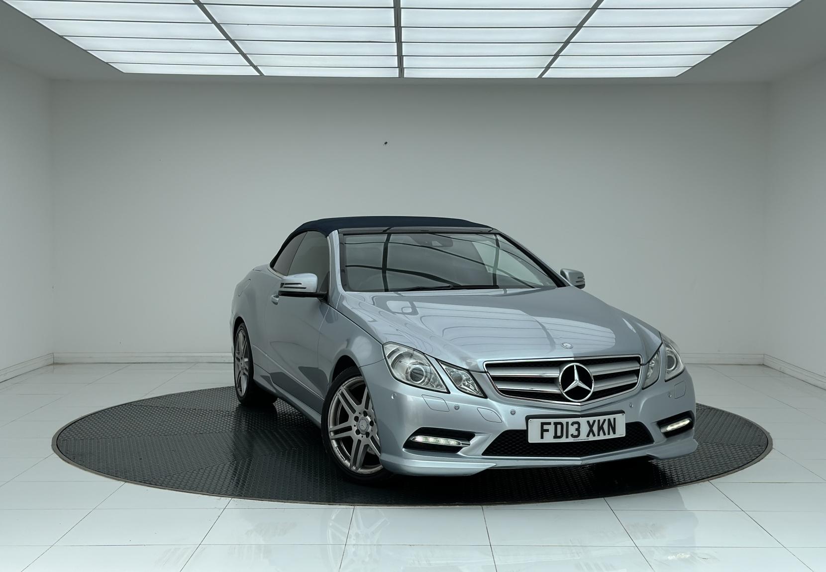 Mercedes-Benz E Class 1.8 E200 BlueEfficiency Sport Cabriolet 2dr Petrol G-Tronic+ Euro 5 (s/s) (184 ps)