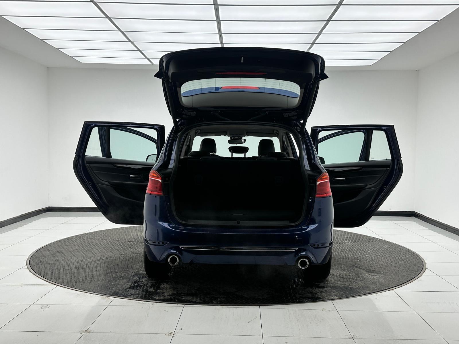 BMW 2 Series Gran Tourer 2.0 220d Luxury MPV 5dr Diesel Auto xDrive Euro 6 (s/s) (190 ps)