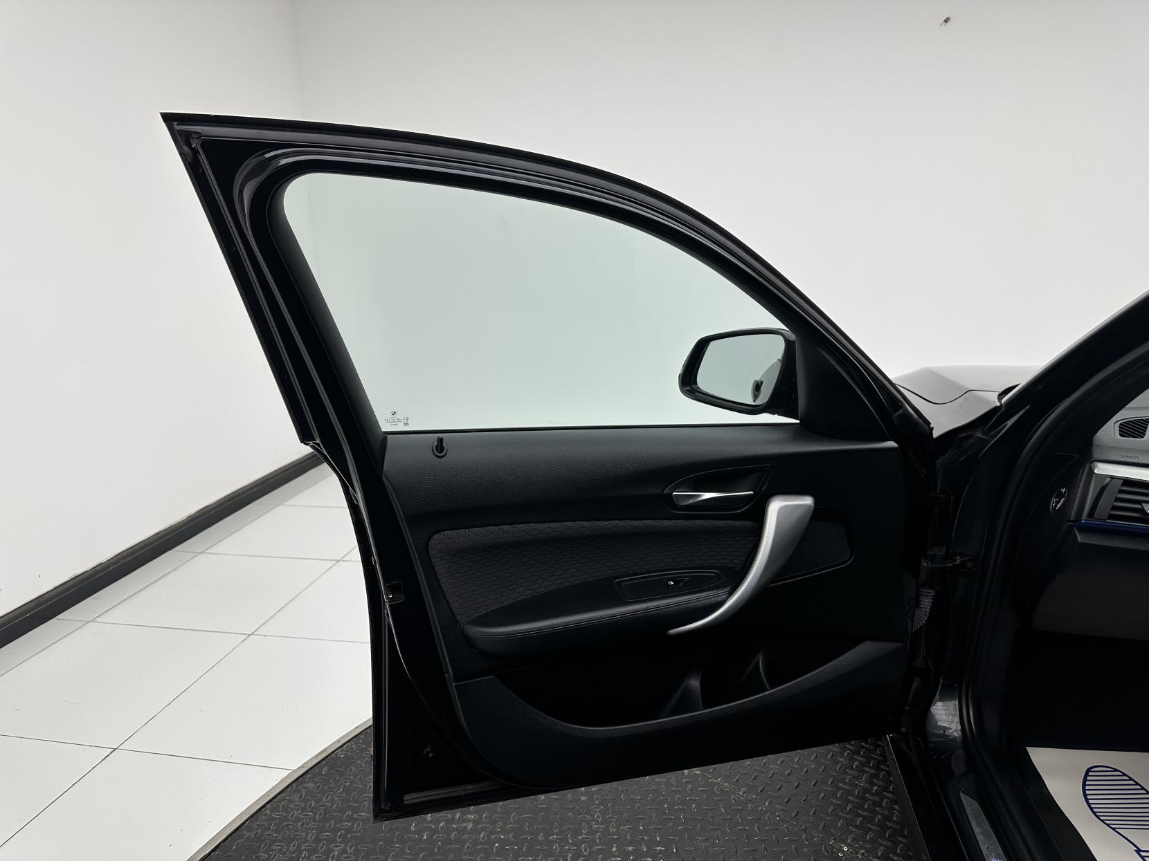 BMW 1 Series 2.0 116d M Sport Hatchback 5dr Diesel Manual Euro 5 (s/s) (116 ps)