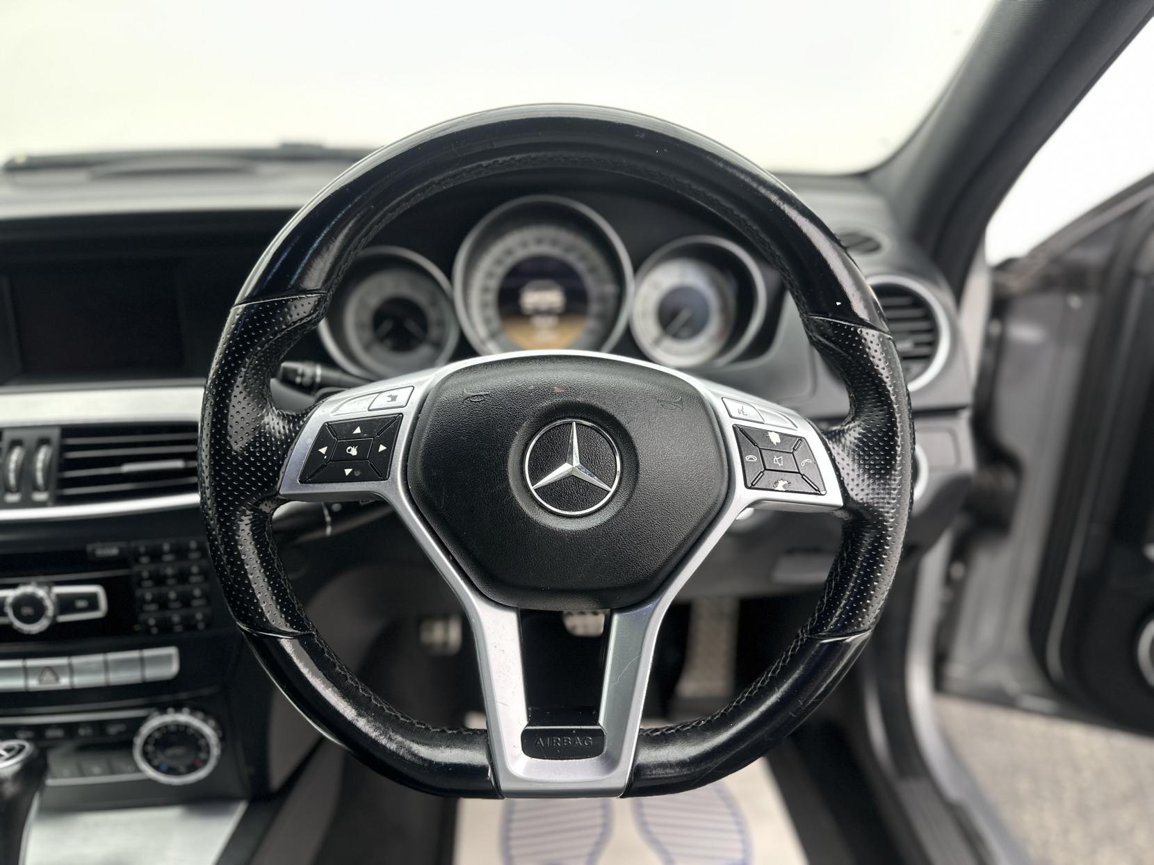 Mercedes-Benz C Class 2.1 C250 CDI BlueEfficiency Sport Saloon 4dr Diesel G-Tronic+ Euro 5 (s/s) (204 ps)