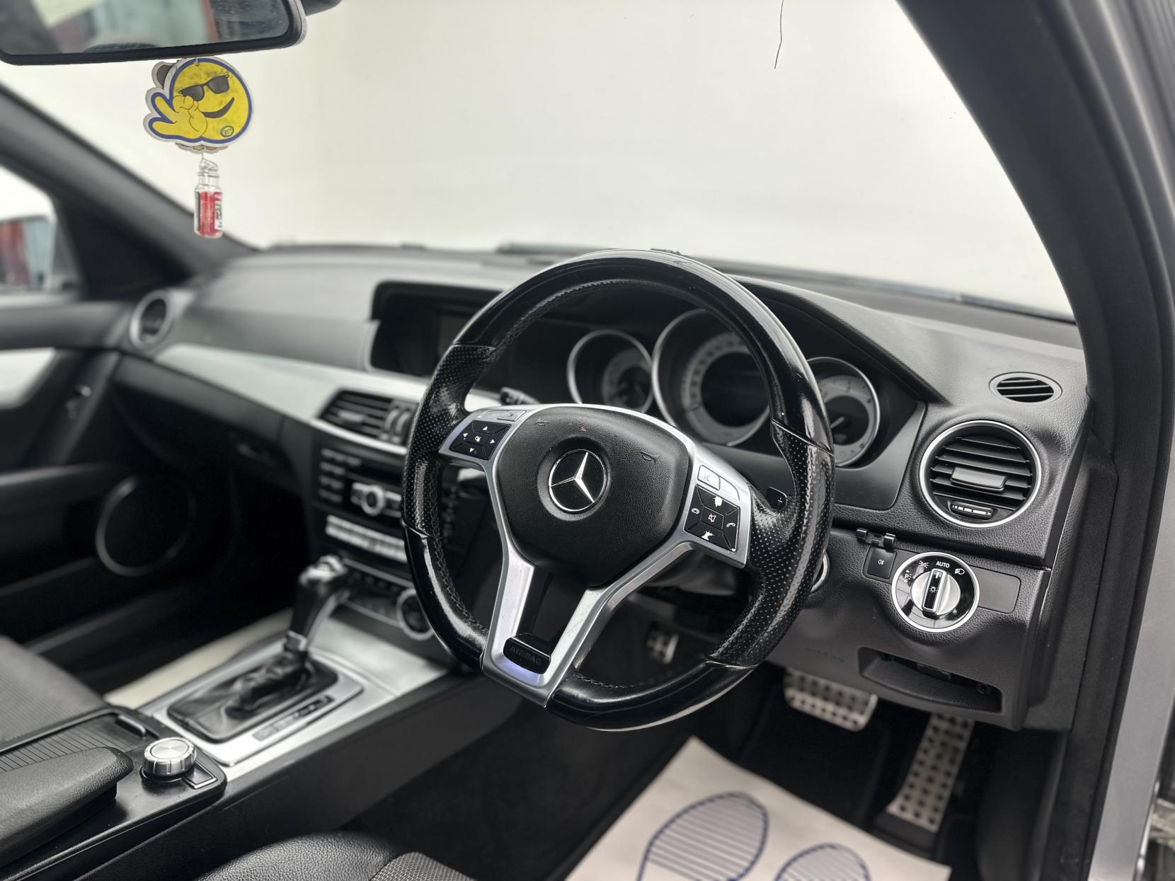 Mercedes-Benz C Class 2.1 C250 CDI BlueEfficiency Sport Saloon 4dr Diesel G-Tronic+ Euro 5 (s/s) (204 ps)