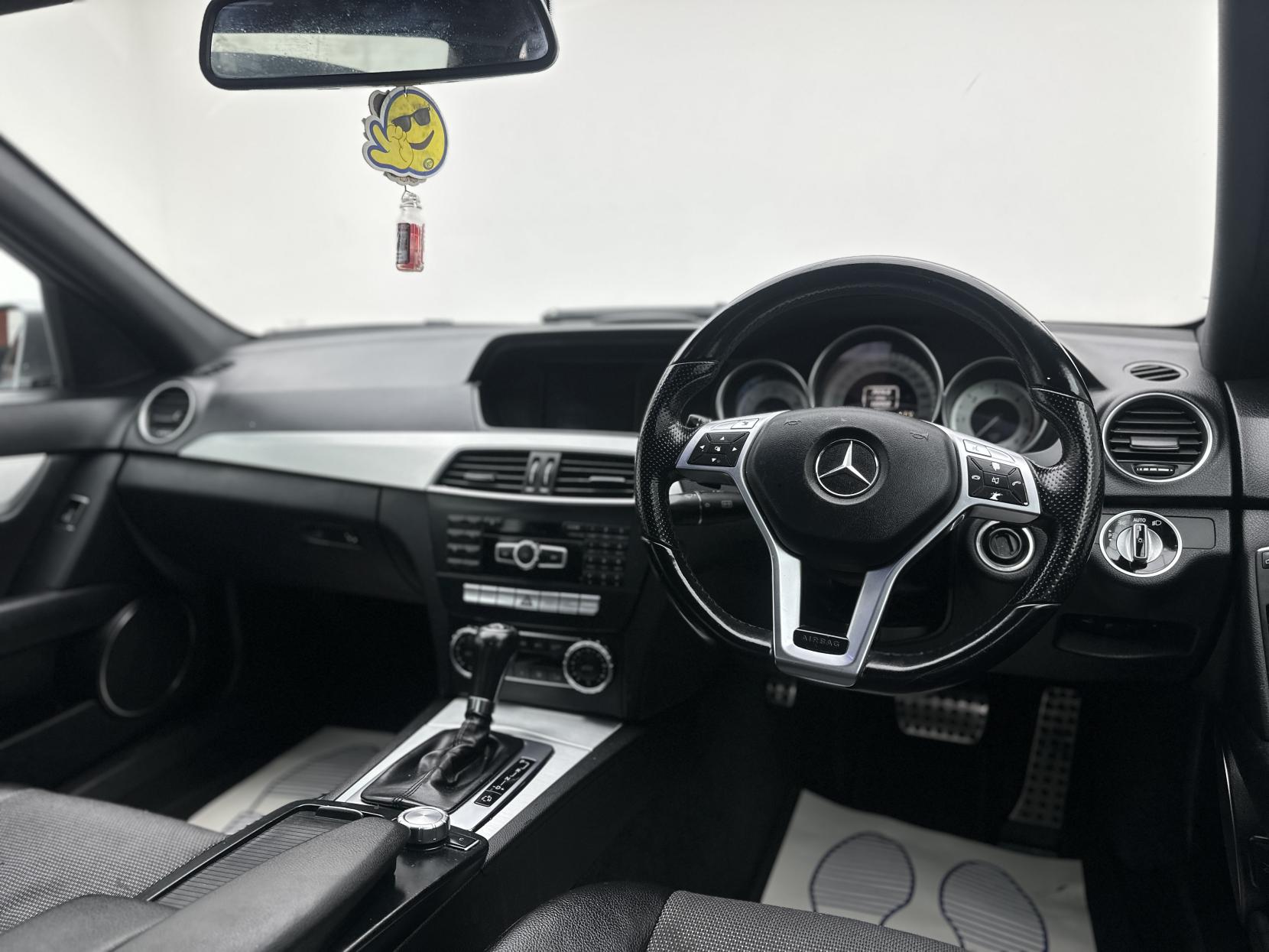 Mercedes-Benz C Class 2.1 C250 CDI BlueEfficiency Sport Saloon 4dr Diesel G-Tronic+ Euro 5 (s/s) (204 ps)