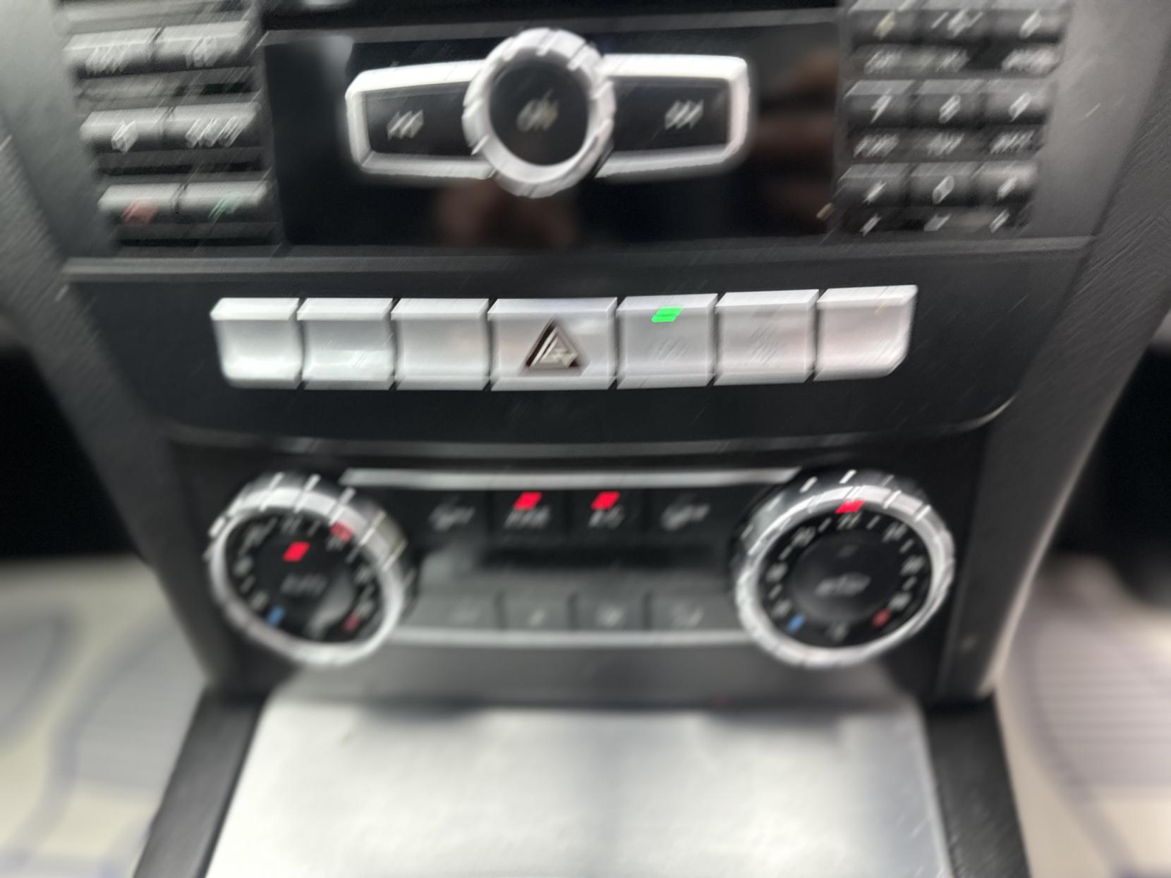 Mercedes-Benz C Class 2.1 C250 CDI BlueEfficiency Sport Saloon 4dr Diesel G-Tronic+ Euro 5 (s/s) (204 ps)