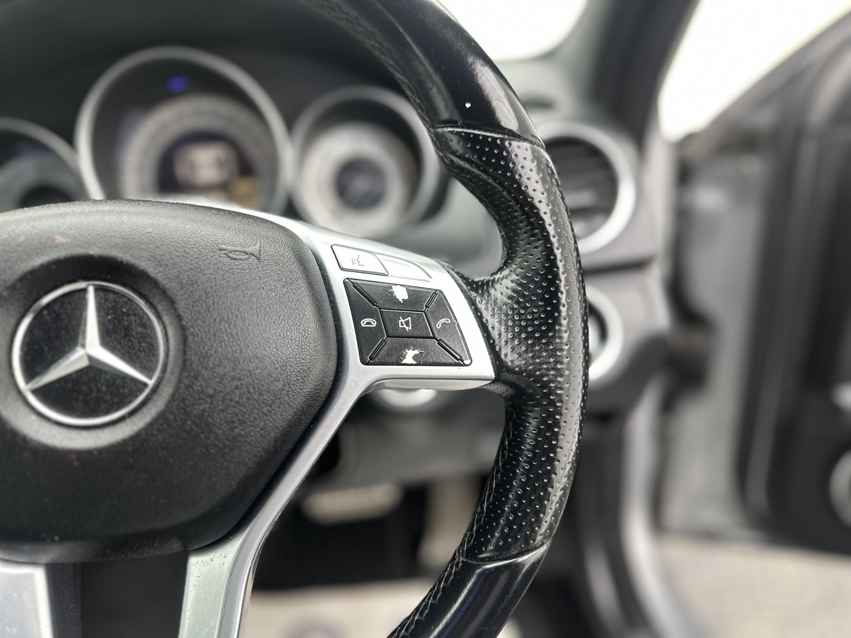 Mercedes-Benz C Class 2.1 C250 CDI BlueEfficiency Sport Saloon 4dr Diesel G-Tronic+ Euro 5 (s/s) (204 ps)