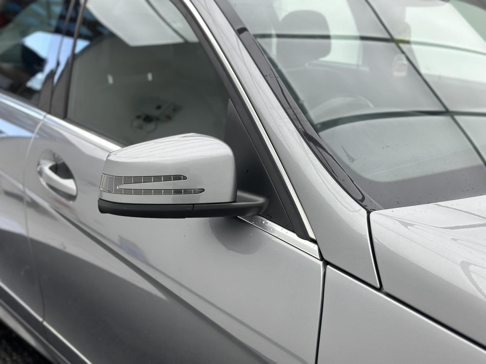 Mercedes-Benz C Class 2.1 C250 CDI BlueEfficiency Sport Saloon 4dr Diesel G-Tronic+ Euro 5 (s/s) (204 ps)