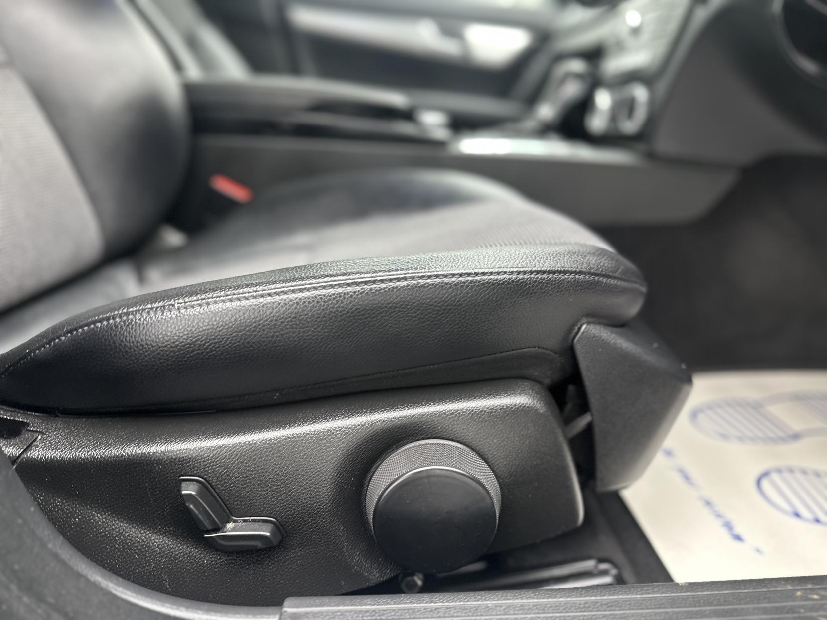 Mercedes-Benz C Class 2.1 C250 CDI BlueEfficiency Sport Saloon 4dr Diesel G-Tronic+ Euro 5 (s/s) (204 ps)