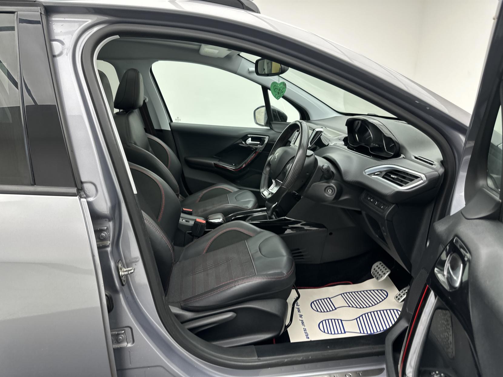 Peugeot 2008 1.2 PureTech GT Line SUV 5dr Petrol EAT Euro 6 (s/s) (110 ps)