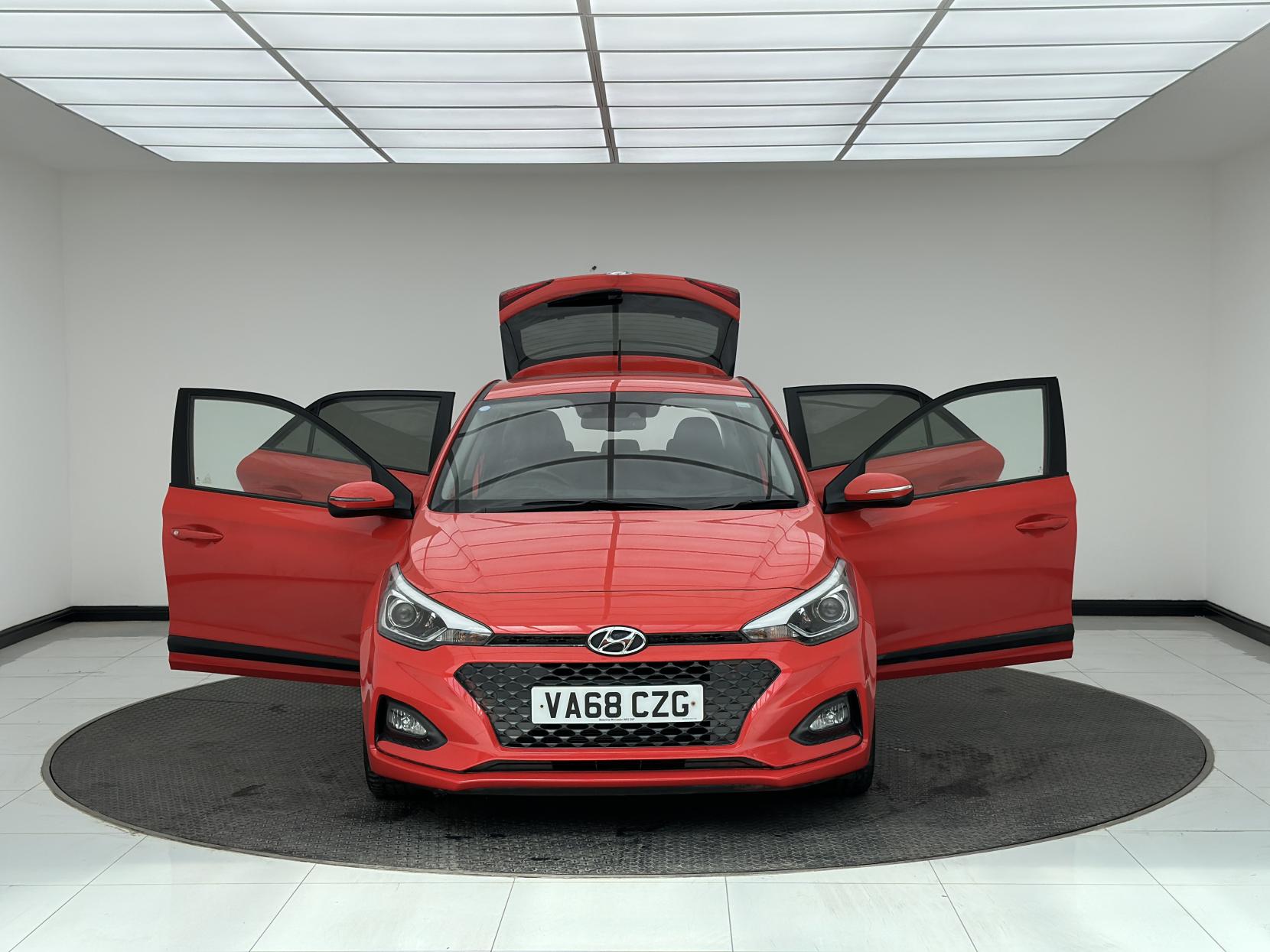 Hyundai i20 1.2 Premium Nav Hatchback 5dr Petrol Manual Euro 6 (s/s) (84 ps)