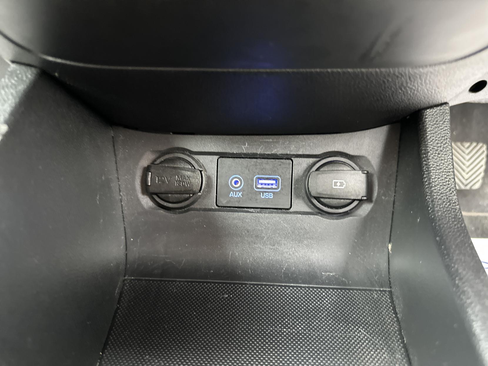 Hyundai i20 1.2 Premium Nav Hatchback 5dr Petrol Manual Euro 6 (s/s) (84 ps)