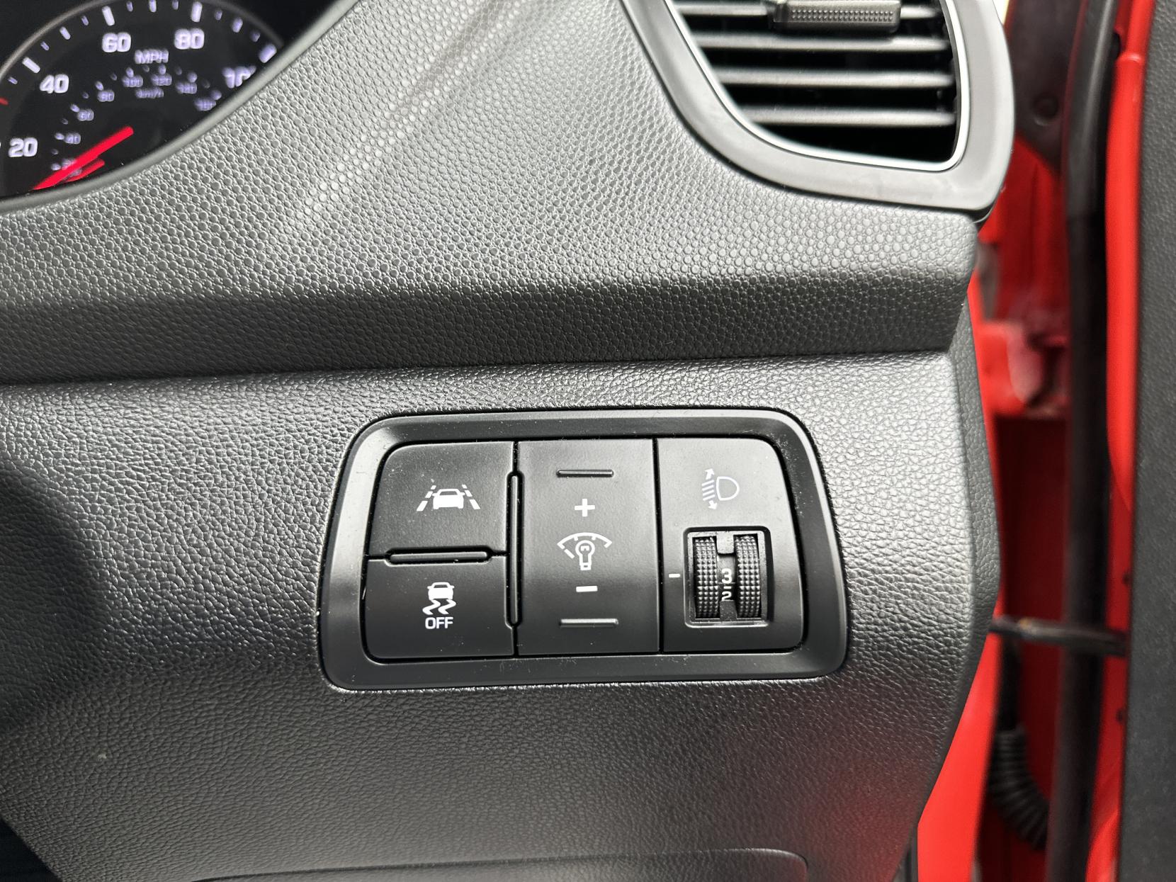 Hyundai i20 1.2 Premium Nav Hatchback 5dr Petrol Manual Euro 6 (s/s) (84 ps)