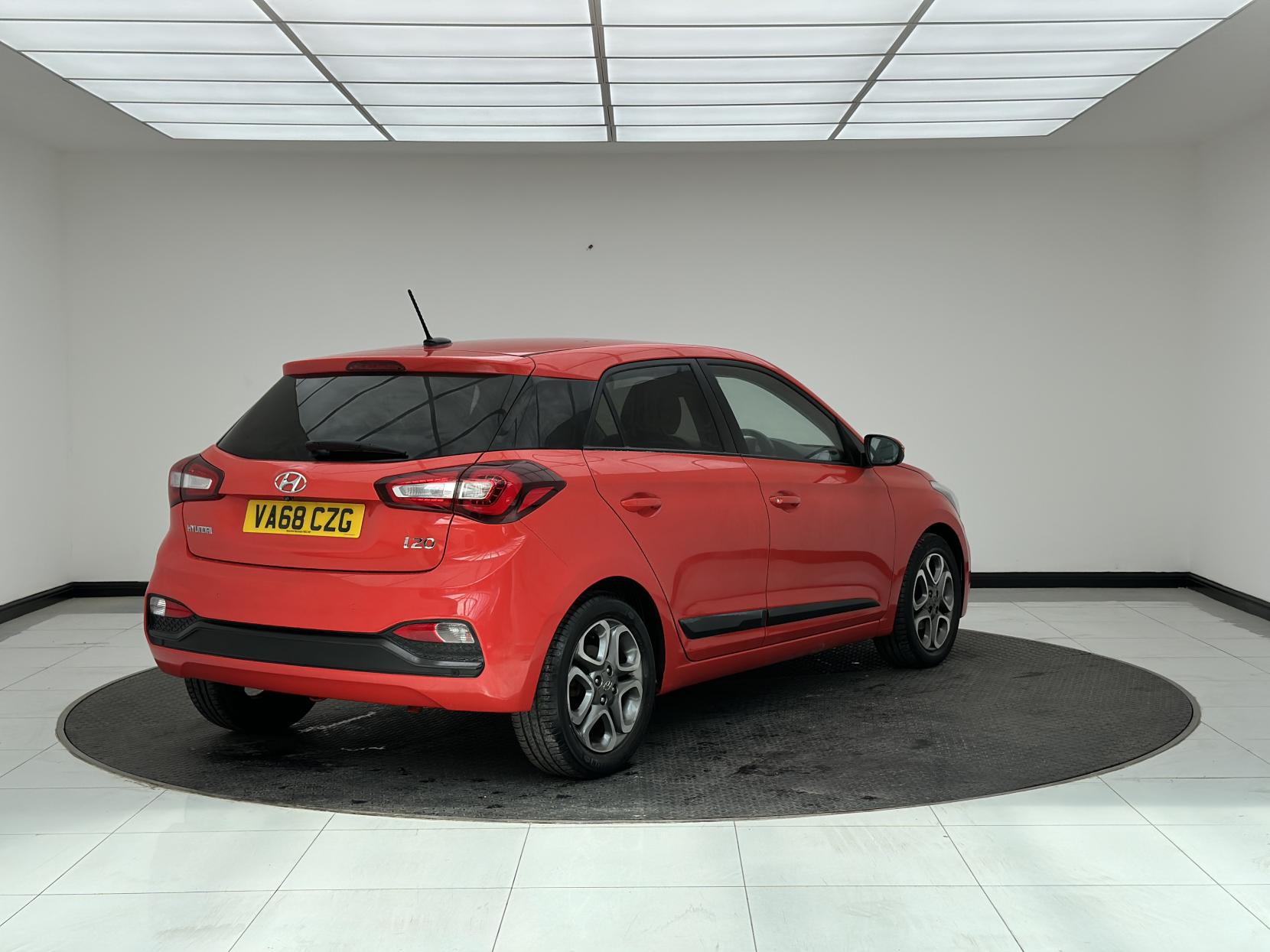 Hyundai i20 1.2 Premium Nav Hatchback 5dr Petrol Manual Euro 6 (s/s) (84 ps)