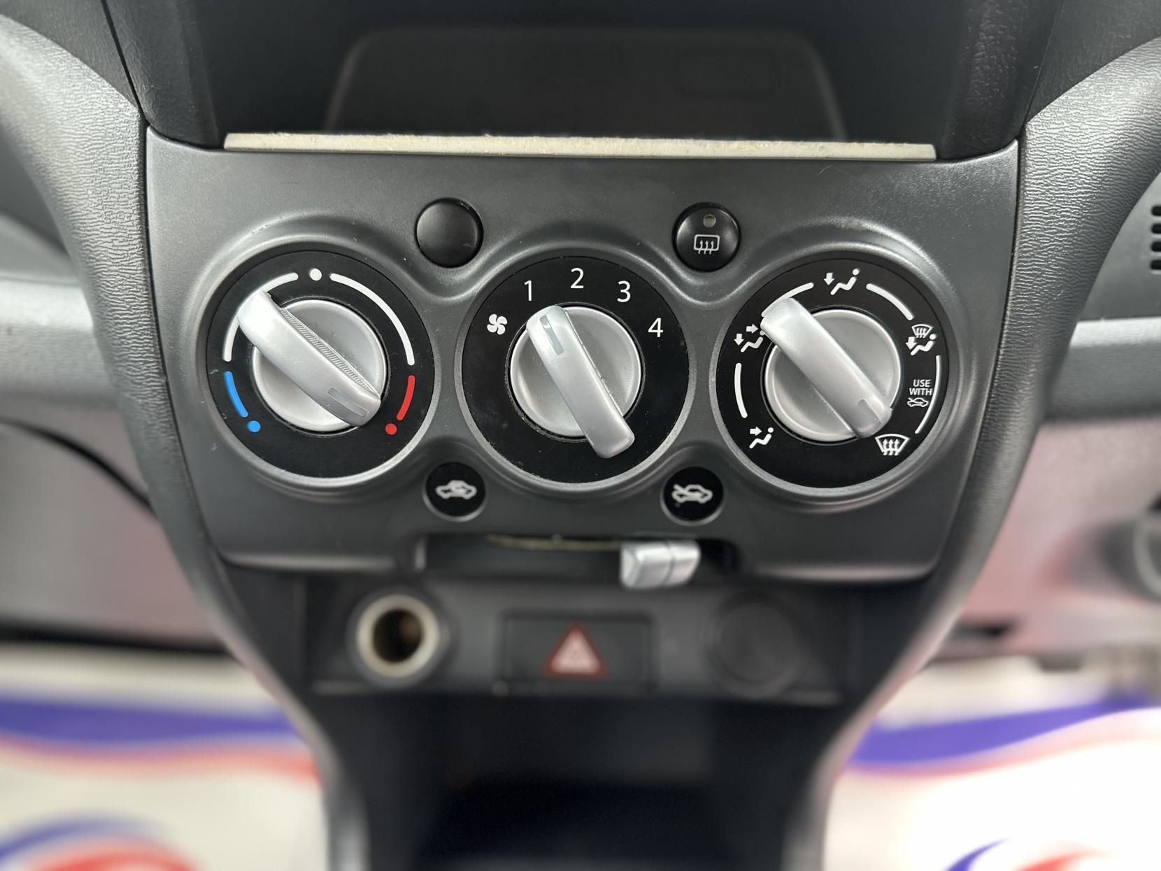 Suzuki Alto 1.0 12V SZ Hatchback 5dr Petrol Manual Euro 5 (68 ps)