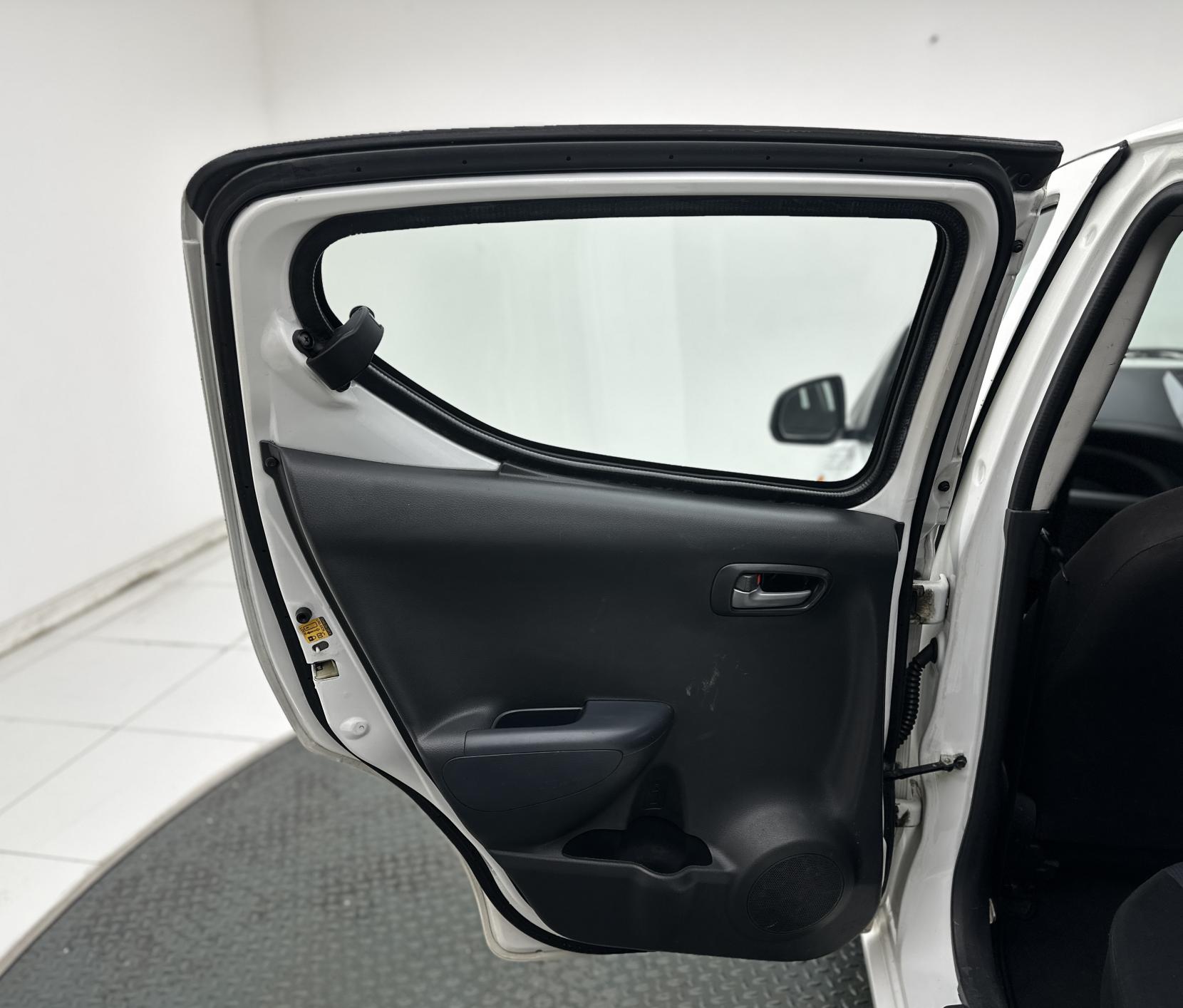 Suzuki Alto 1.0 12V SZ Hatchback 5dr Petrol Manual Euro 5 (68 ps)