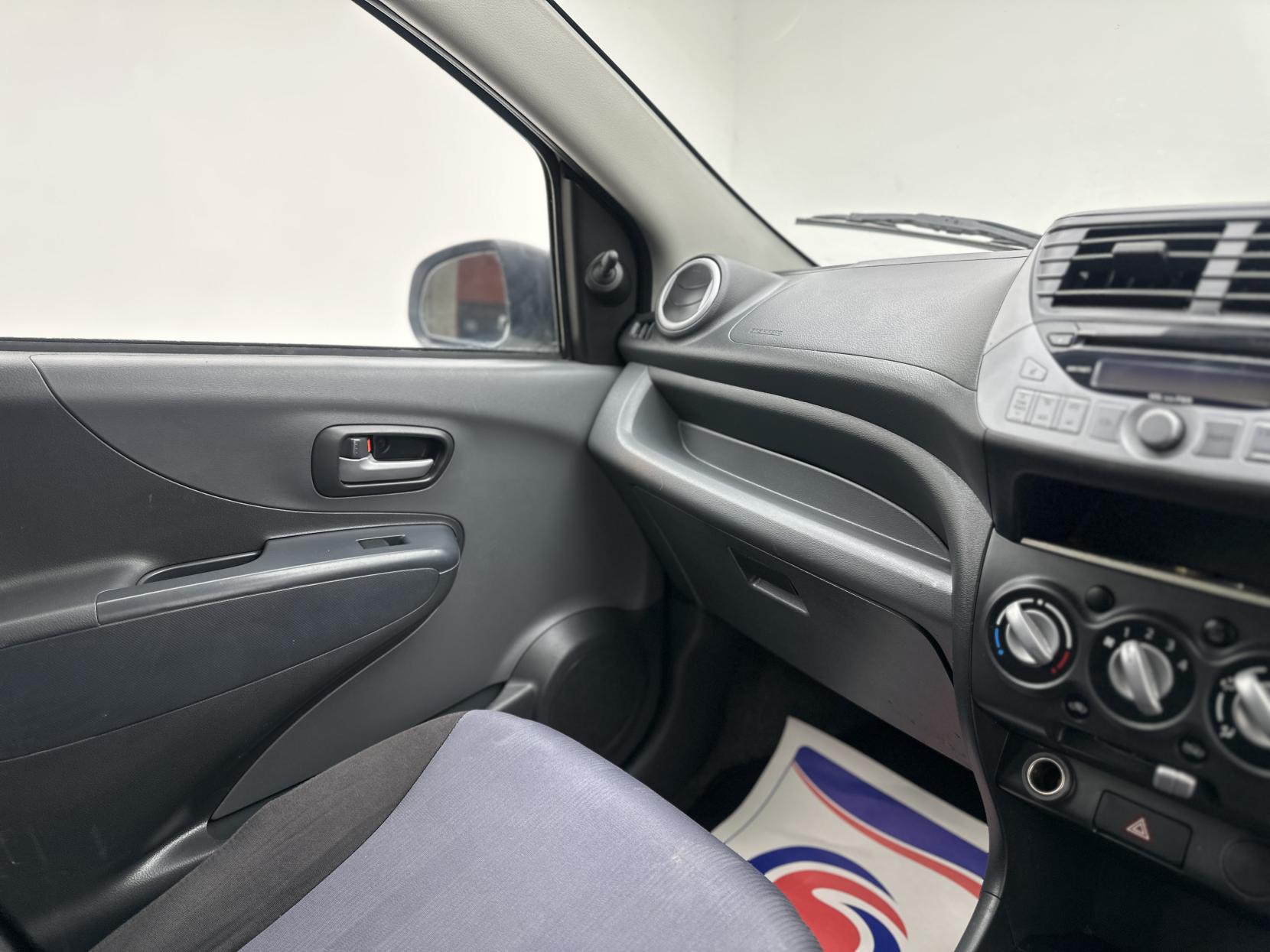 Suzuki Alto 1.0 12V SZ Hatchback 5dr Petrol Manual Euro 5 (68 ps)