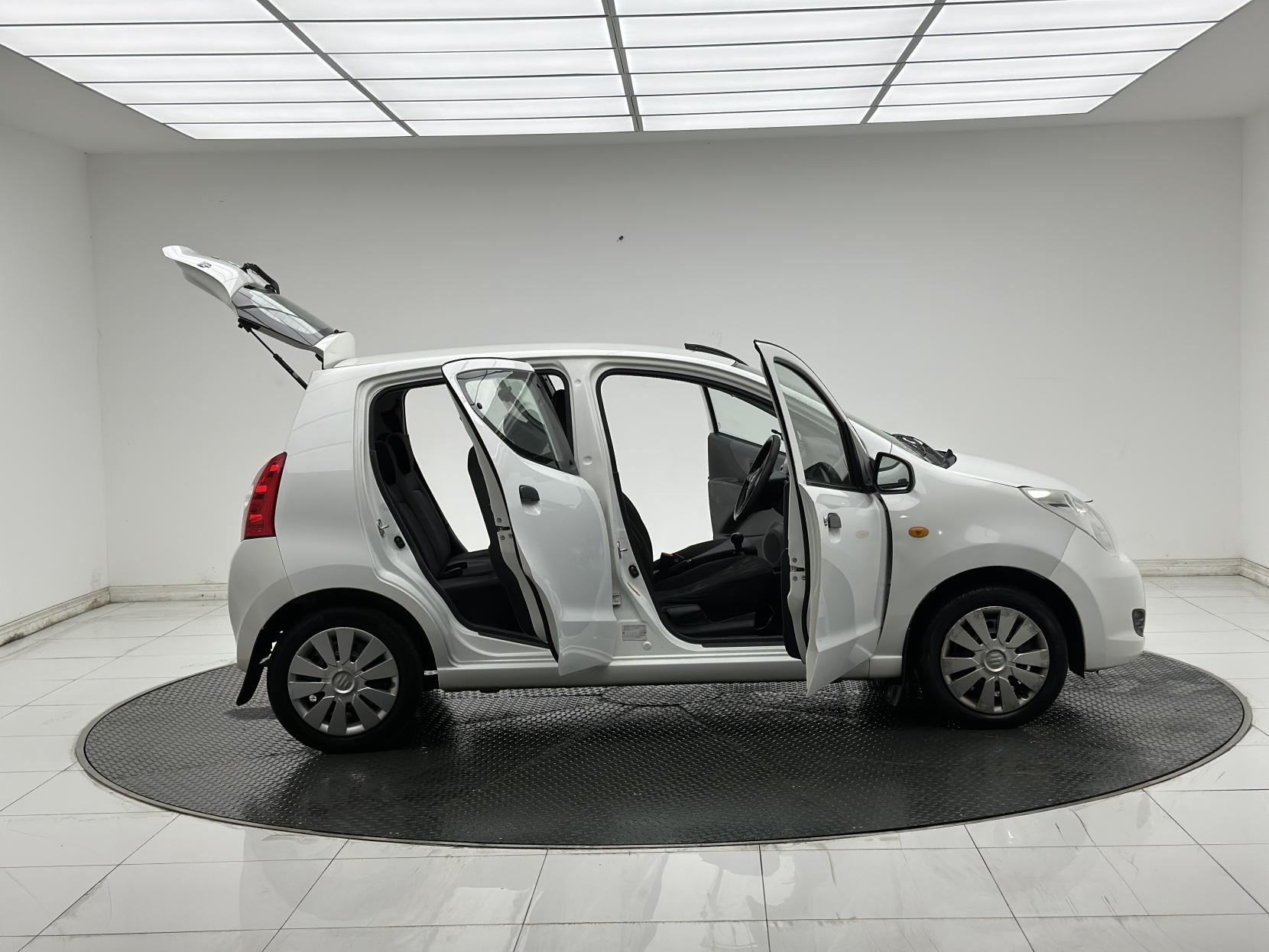 Suzuki Alto 1.0 12V SZ Hatchback 5dr Petrol Manual Euro 5 (68 ps)