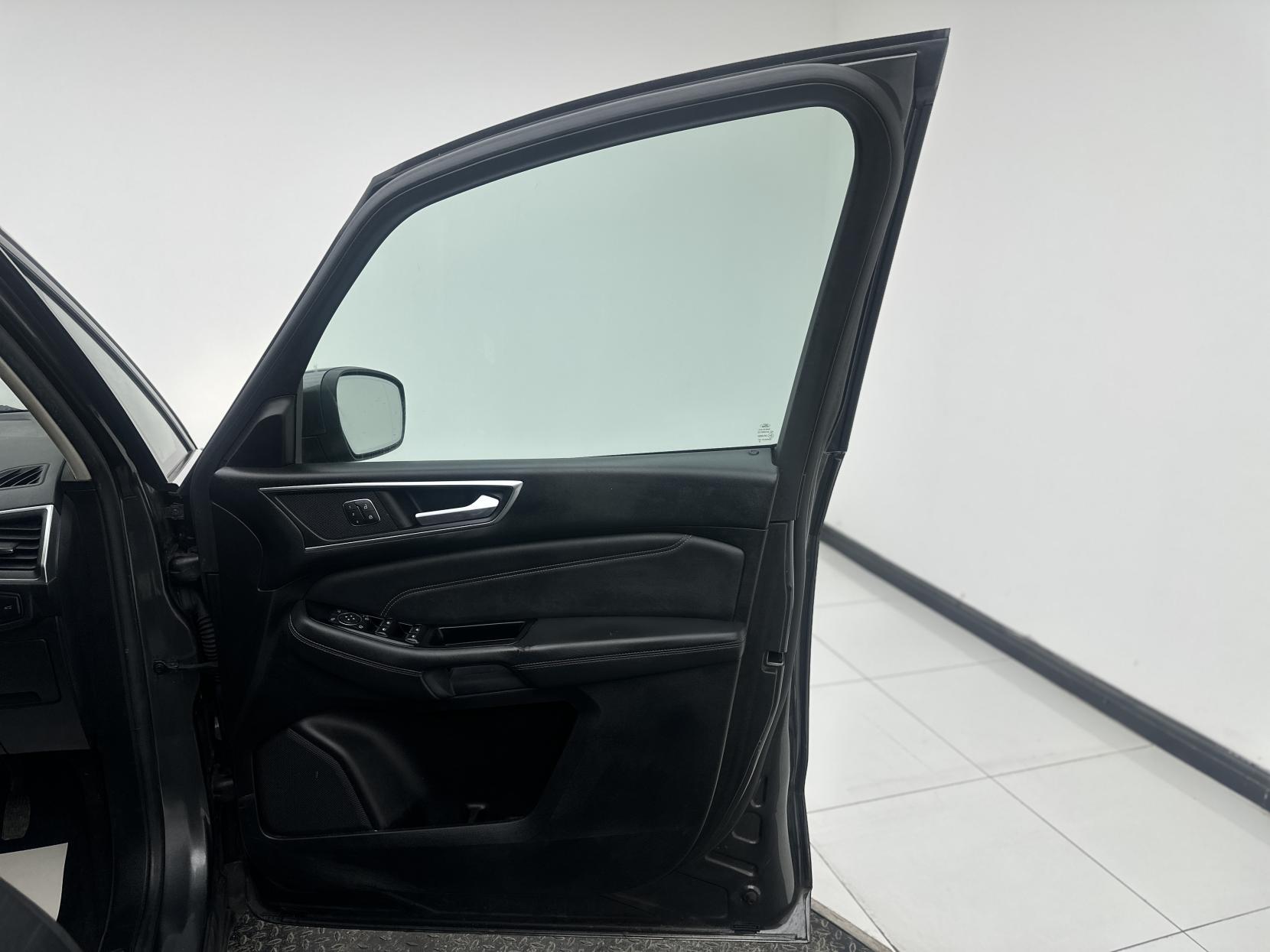 Ford Galaxy 2.0 TDCi Titanium X MPV 5dr Diesel Powershift Euro 6 (s/s) (180 ps)