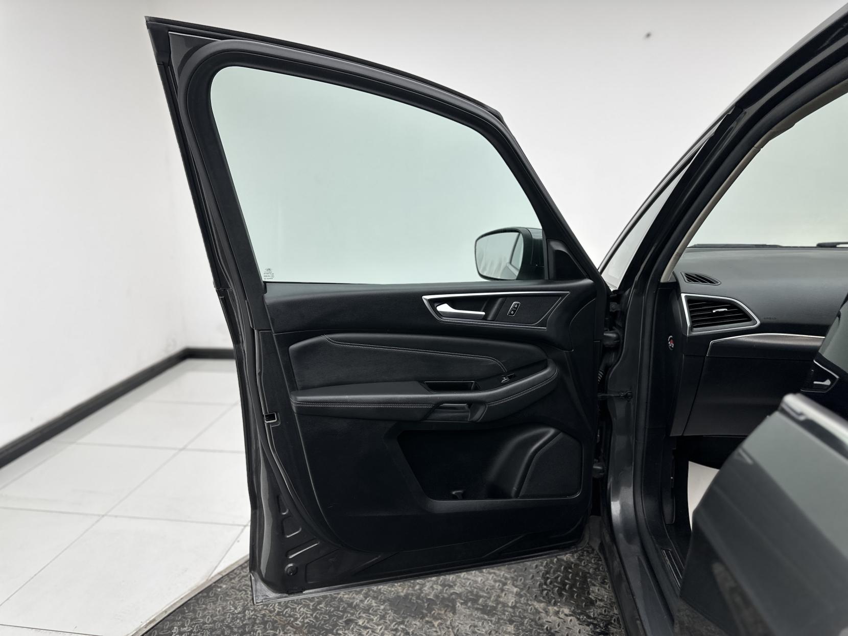 Ford Galaxy 2.0 TDCi Titanium X MPV 5dr Diesel Powershift Euro 6 (s/s) (180 ps)