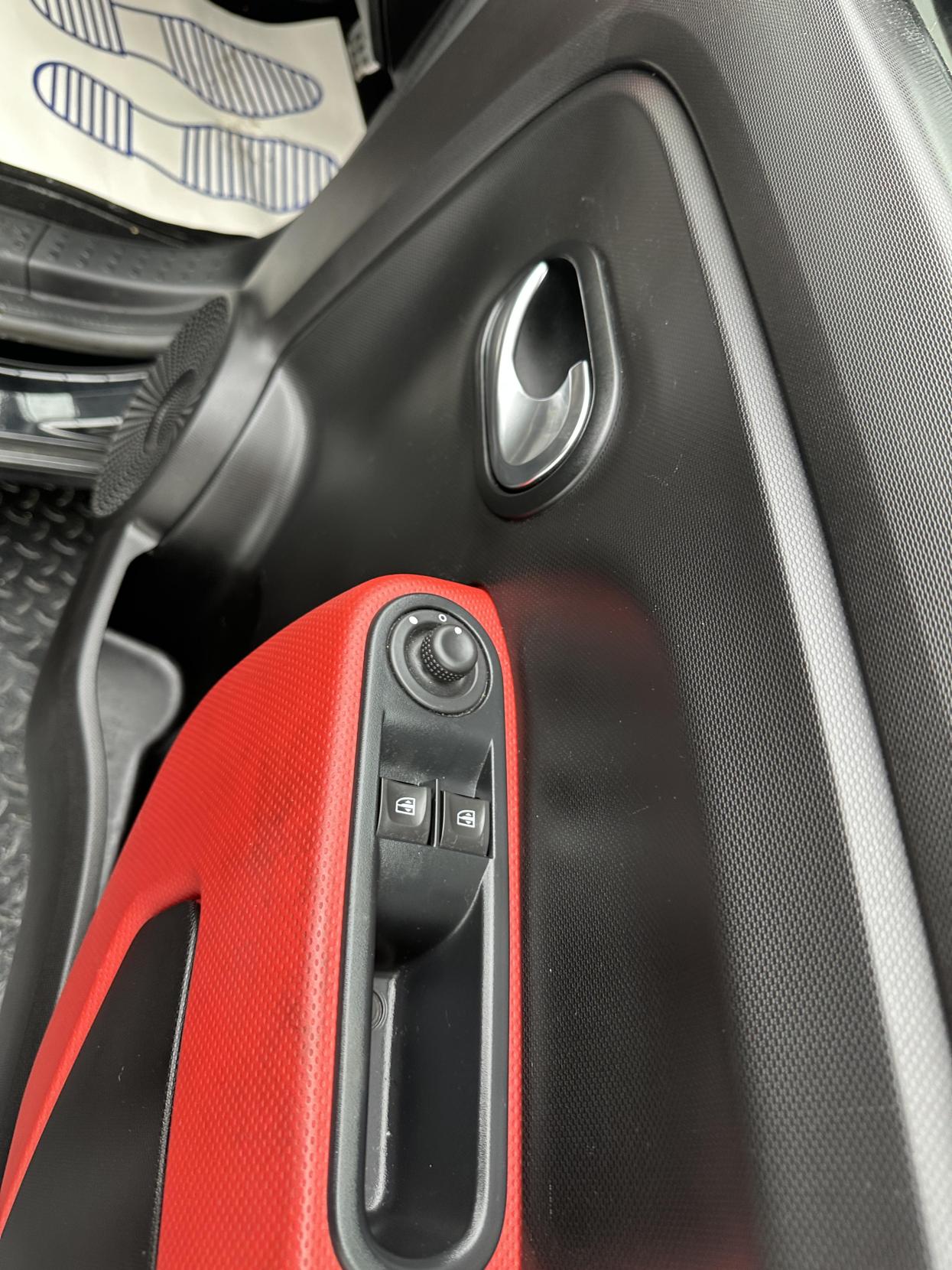 Renault Twingo 0.9 TCe Dynamique S Hatchback 5dr Petrol EDC Euro 6 (90 ps)